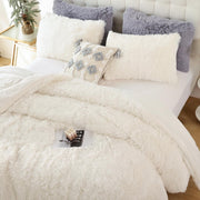 Smoofy Faux Fur Beige Comforter Set Queen Size 3Pcs Fluffy Fuzzy Plush Comforter Set Cute Soft Shaggy Velvet Double-Sided Bedding Set (1 Faux Fur Comforter + 2 Faux Fur Pillowcases)