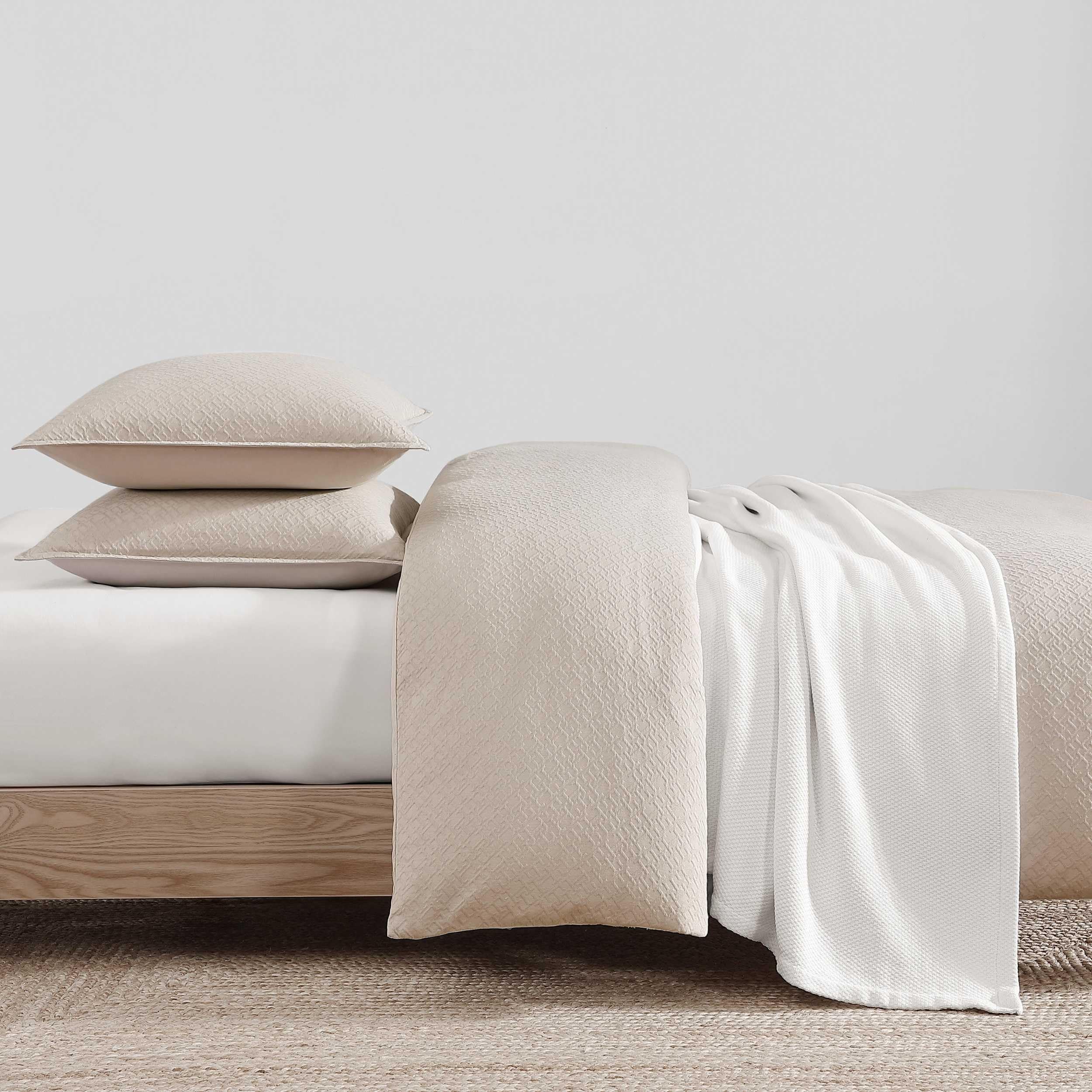 Cotton Matelassé Comforter Set - Full/Queen Beige Textured Bedding with Shams