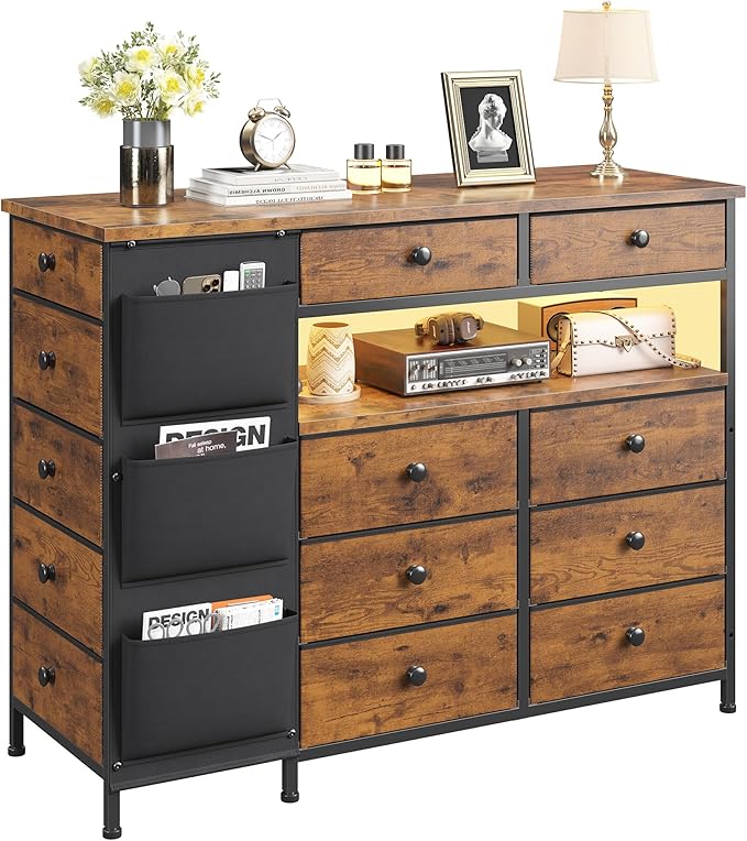Drawers Dresser for Bedroom with and Charging Station