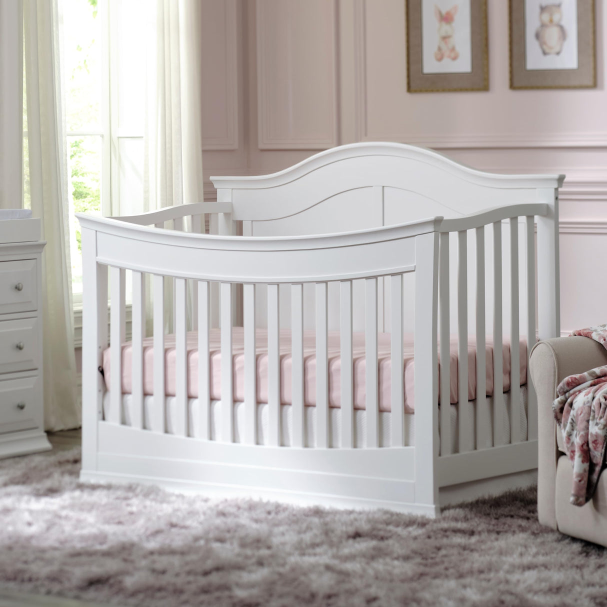 DaVinci Meadow 4-in-1 Convertible Crib in White, Greenguard Gold Certified