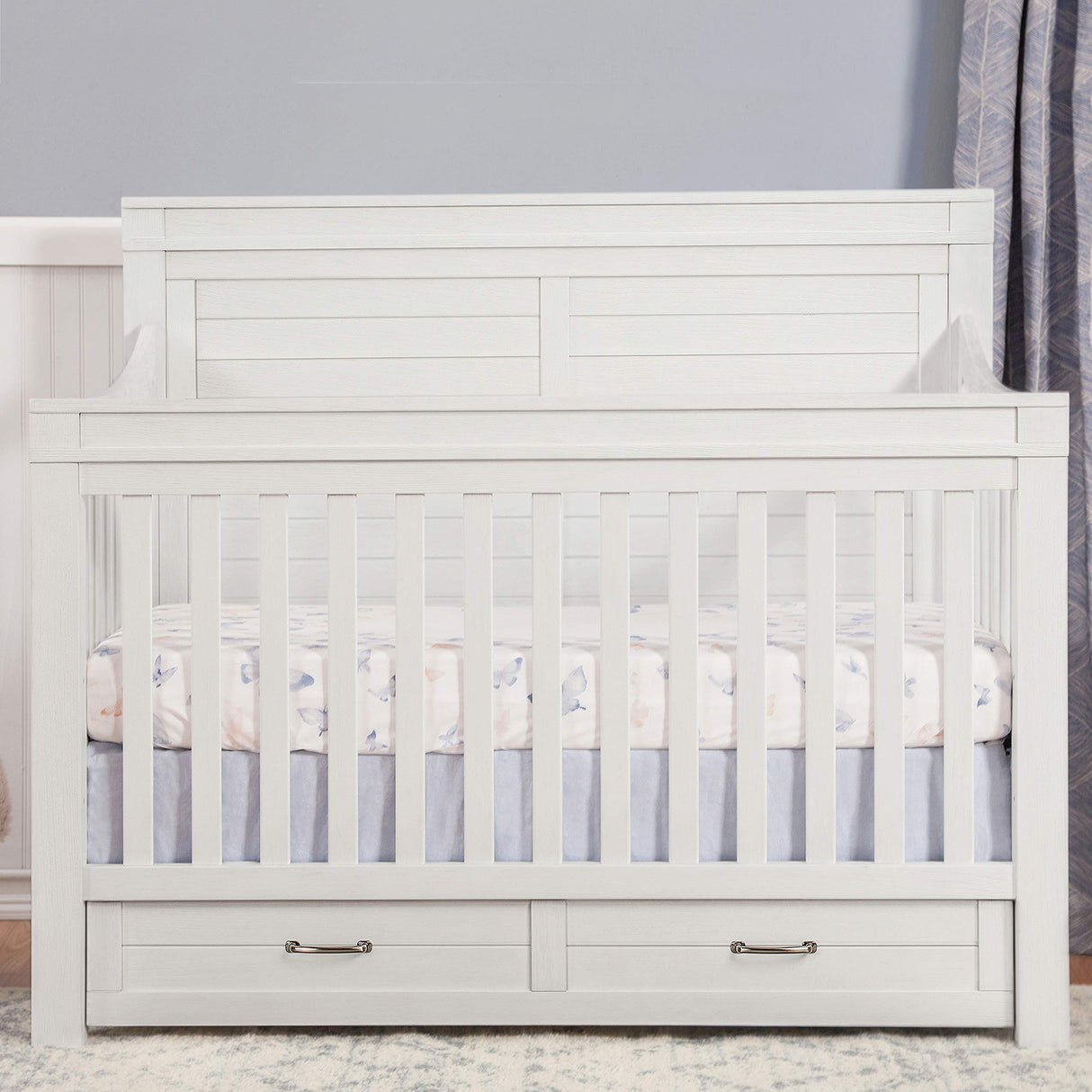 Wesley Farmhouse 4-in-1 Convertible Storage Crib in Heirloom White