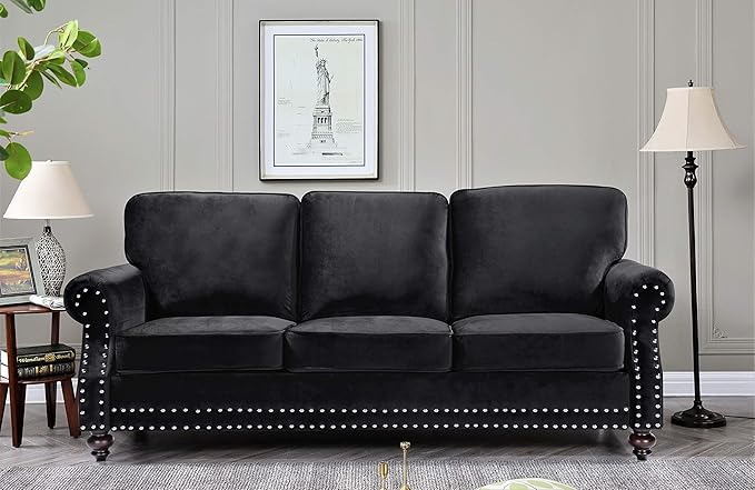 Daphne Traditional Chesterfield Velvet Club Sofa