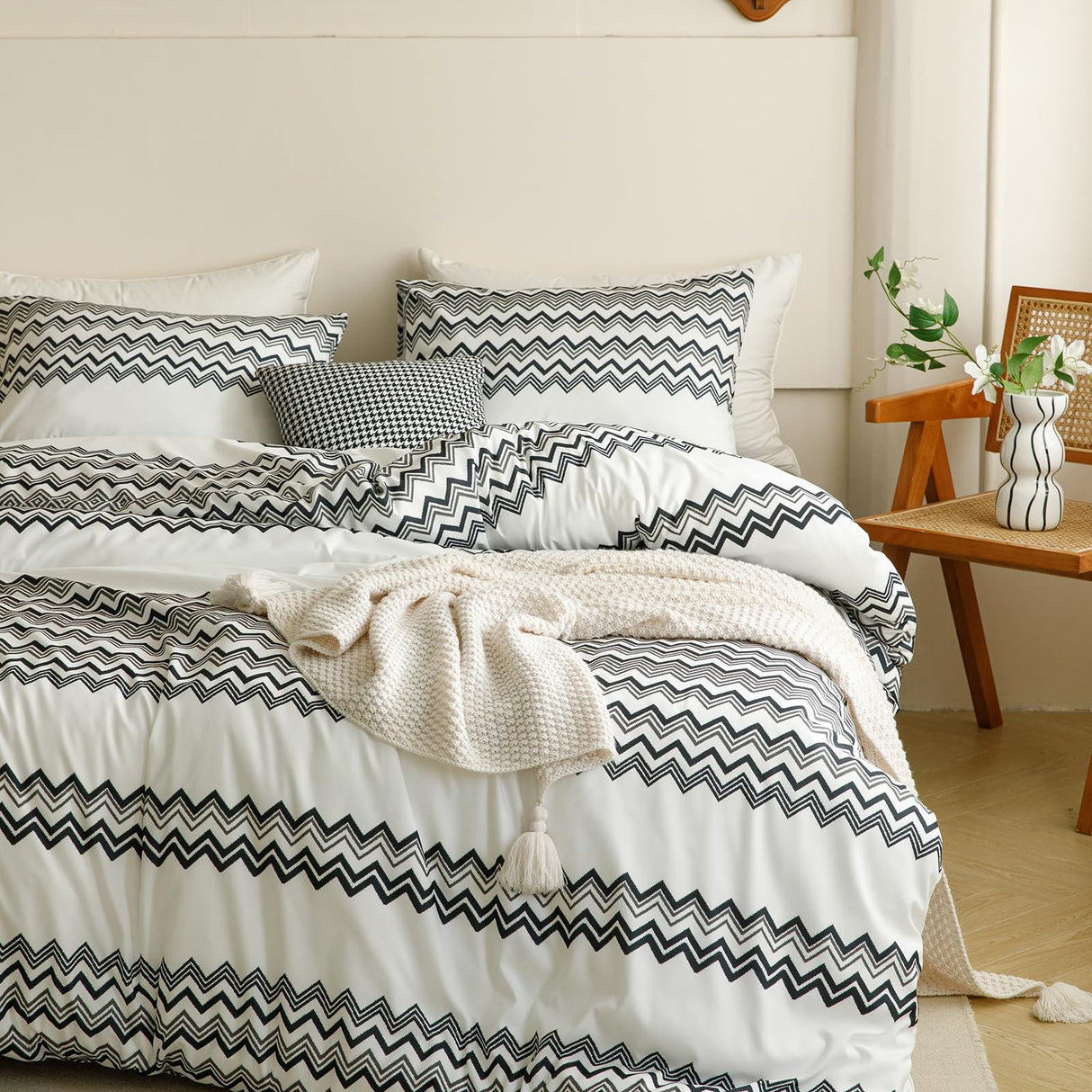 Boho Black Striped Comforter Set Queen Aztec Southwest Bedding Set Women Men