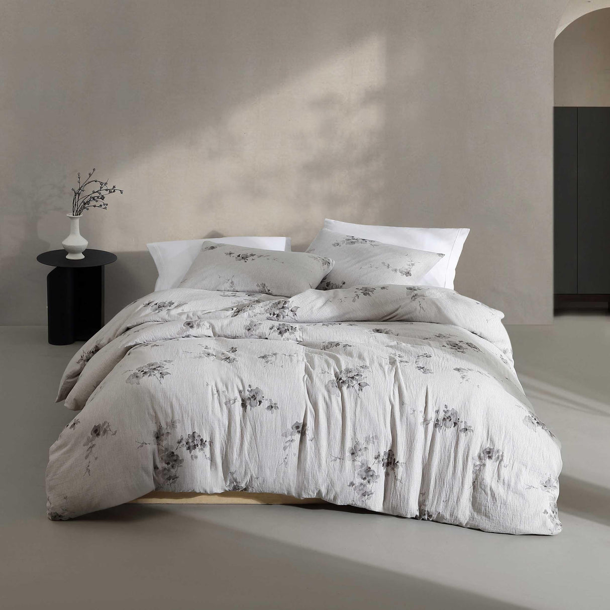 Calvin Klein - King Comforter Set, Soft Cotton Bedding, Floral Home Decor (Aquarelle Floral Grey, King)