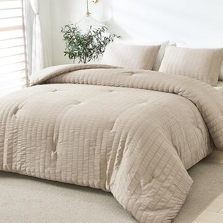 White Twin Size Comforter Set, 2 Pieces Bedding Comforter Sets (1 Seersucker Textured Comforter & 1 Pillowcase), Lightweight Microfiber Down Alternative Bed Set (66x90 inches)