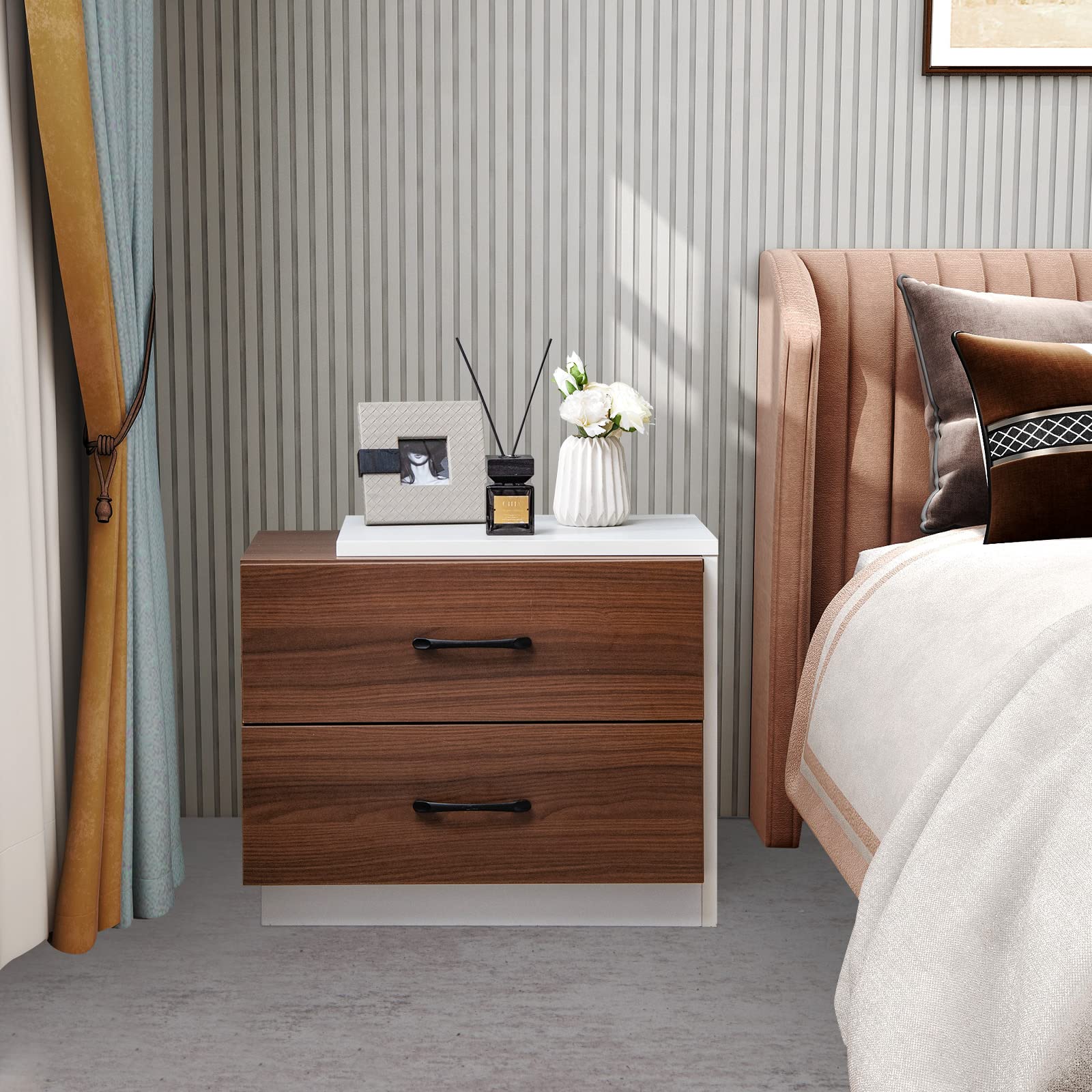 Nightstand Set of 2 with 2 Drawers