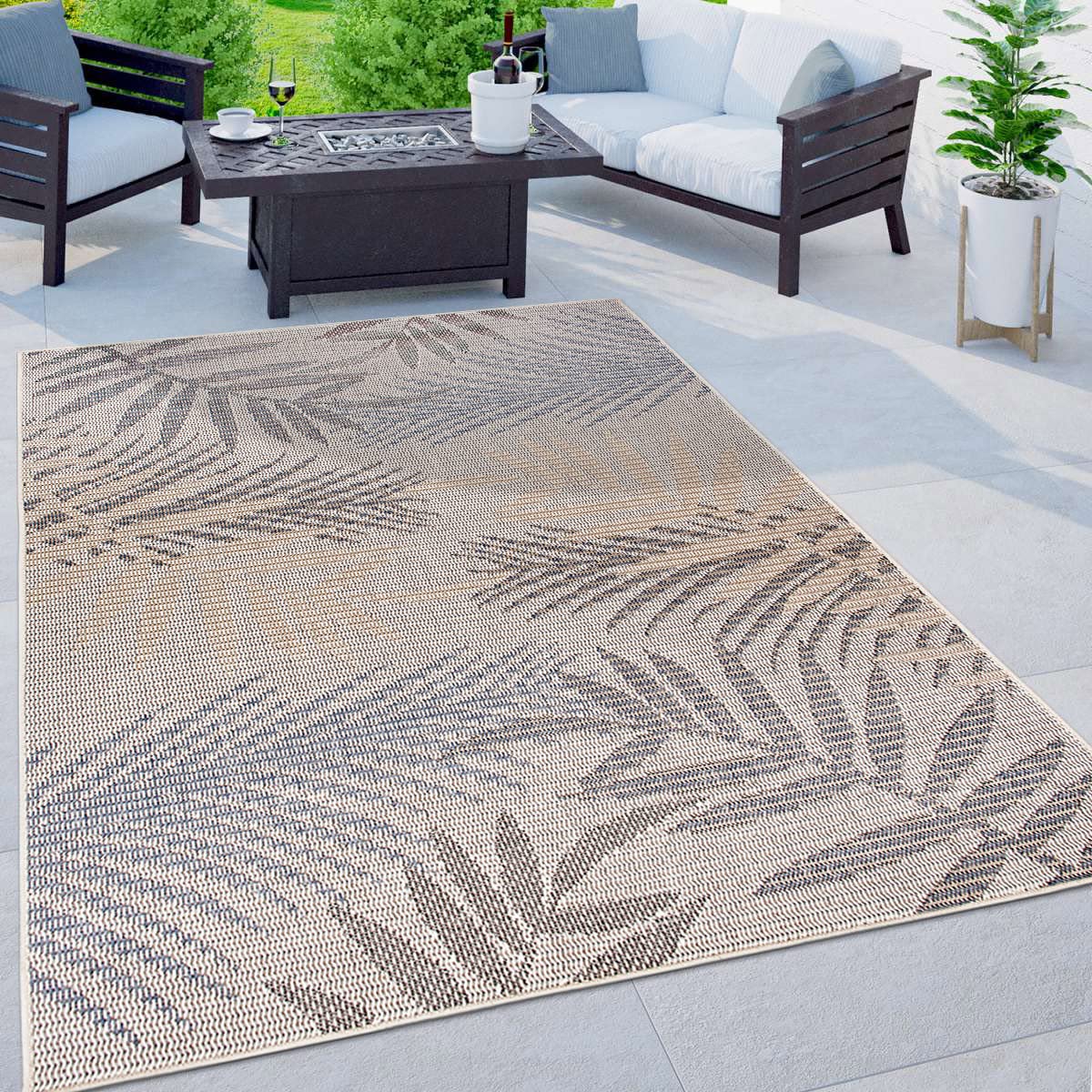 Bahama Palm Frond Indoor/Outdoor Non-Shedding Patio Deck Backyard