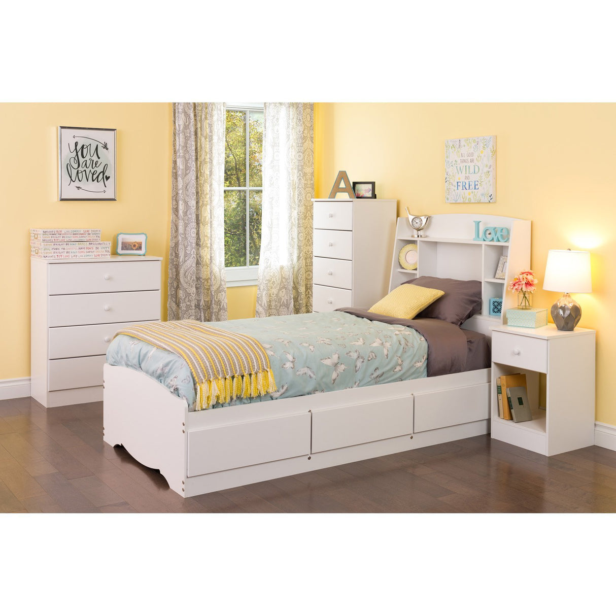 Astrid Simplistic 4-Drawer Dresser for Bedroom, Functional Bedroom Dresser Chest