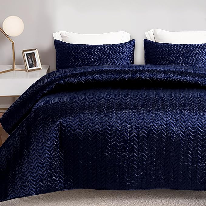 Luxury Reversible Lightweight Bedspreads Covelets for All Seasons