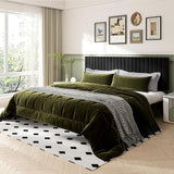 HQuAOARA een Size Platform Bed Frame with Velvet Upholstered Headboard