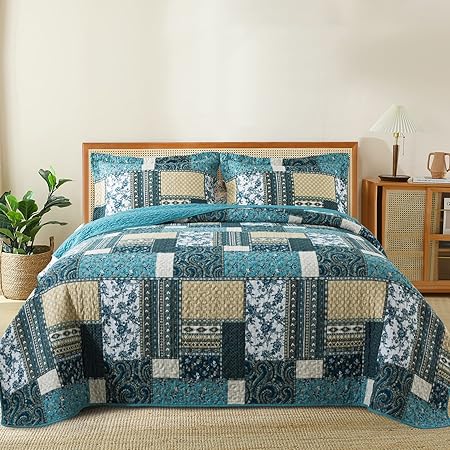 Quilts King Size, Reversible Lightweight Bedspread with Boho Geometry