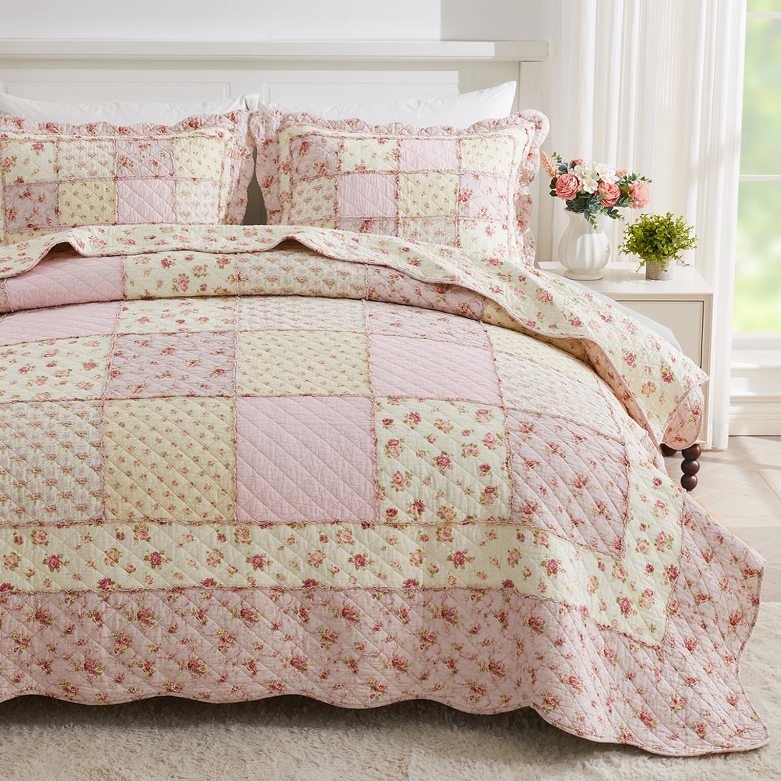 Queen Size Quilt Set 3-Piece Cotton Patchwork Floral Bedding