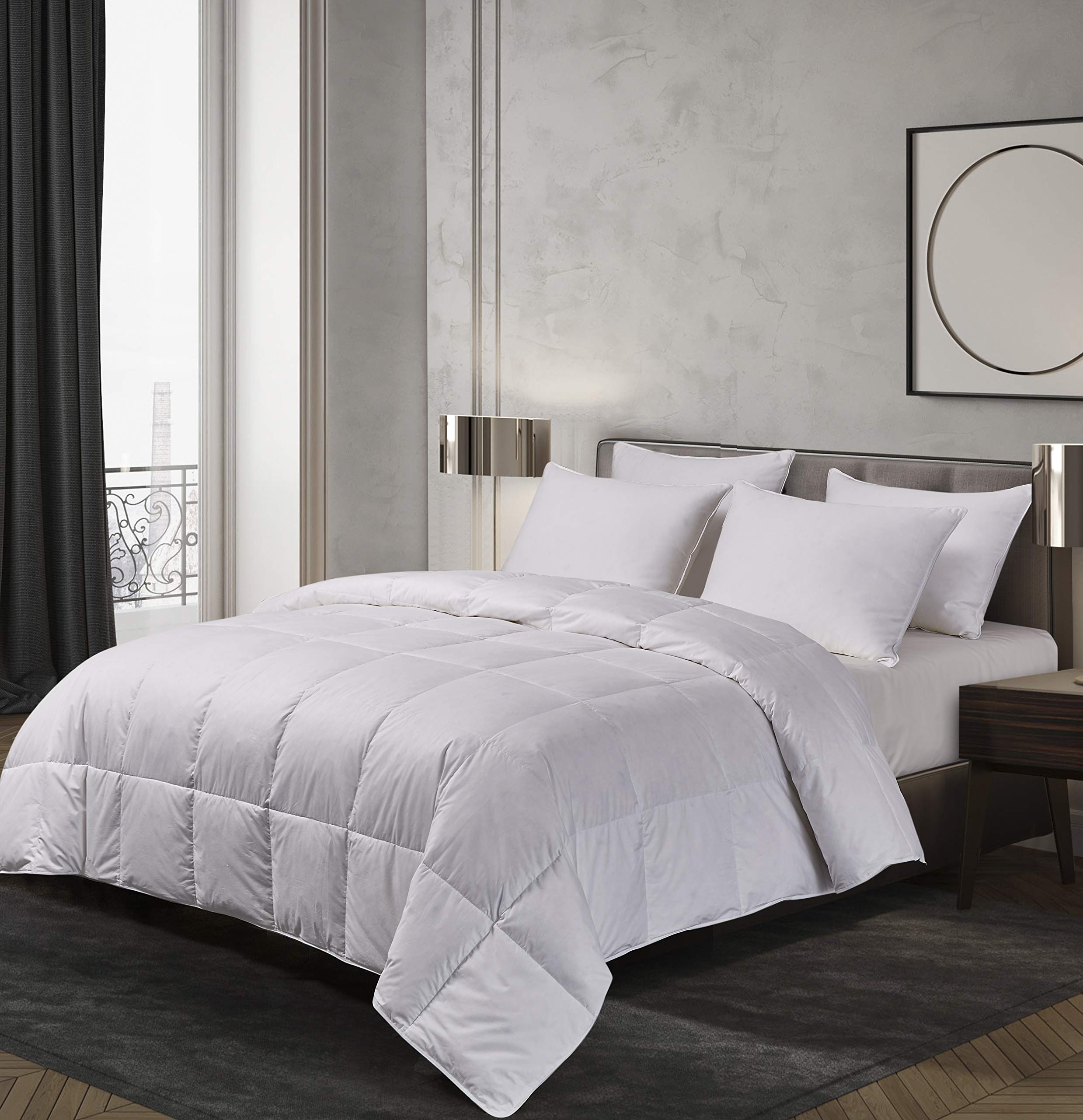 Oversized Hungarian White Goose Down Comforter King in White color