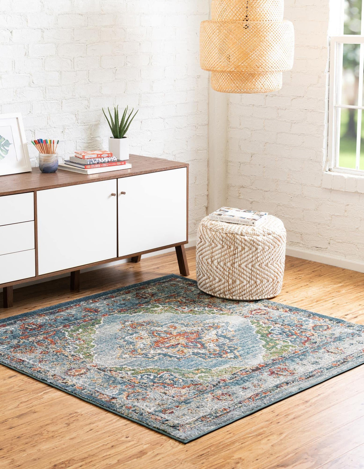 Isabella Collection Area Rug - Rossellini (7' 10" Square, Blue/ Beige)