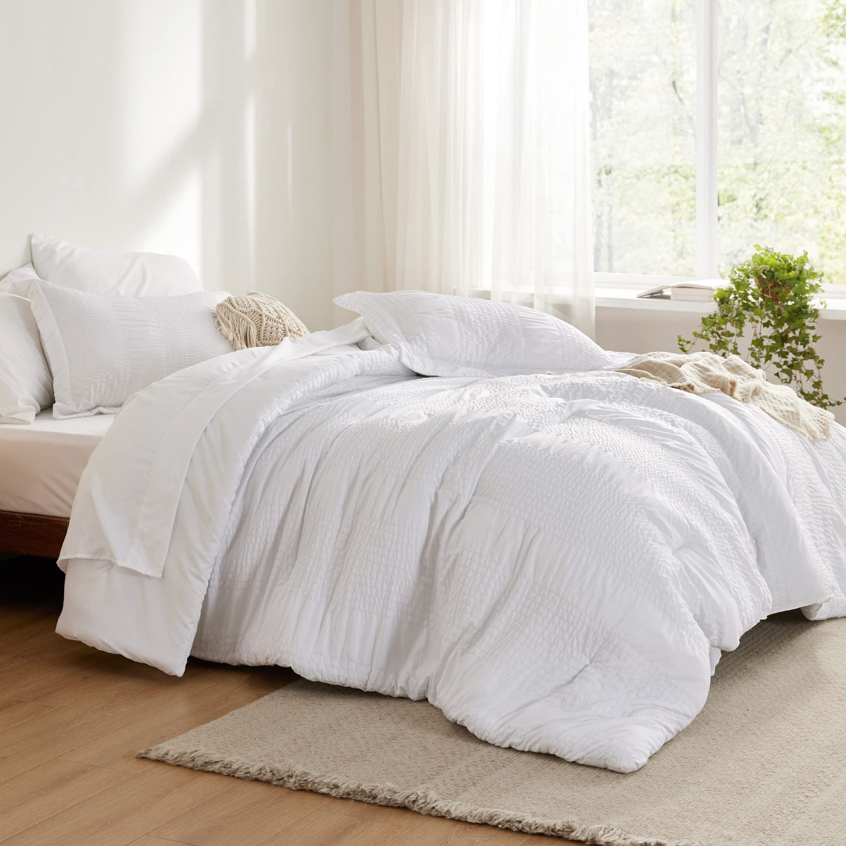 King Comforter Set - 7 Pieces Striped Seersucker Jacquard Comforter Bedding Set