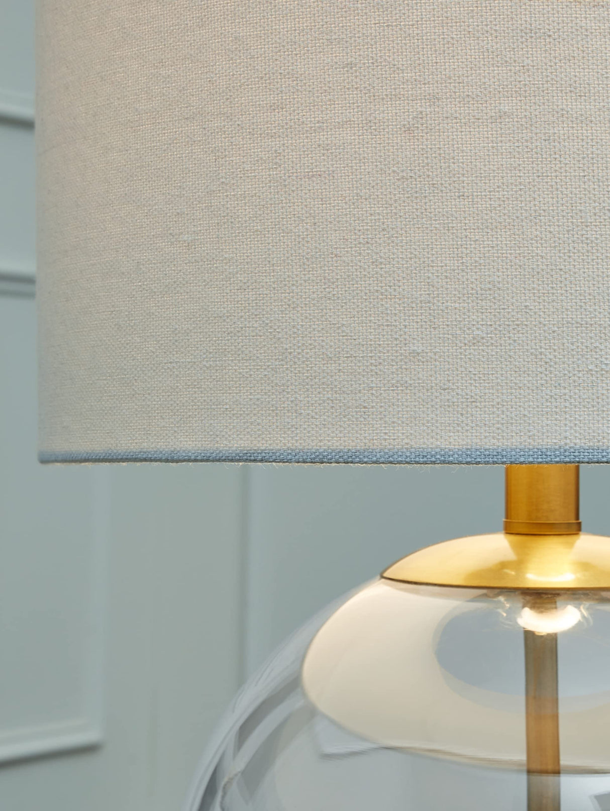 Signature Design by Ashley Samder Contemporary 20.75" Glass Table Lamp, White