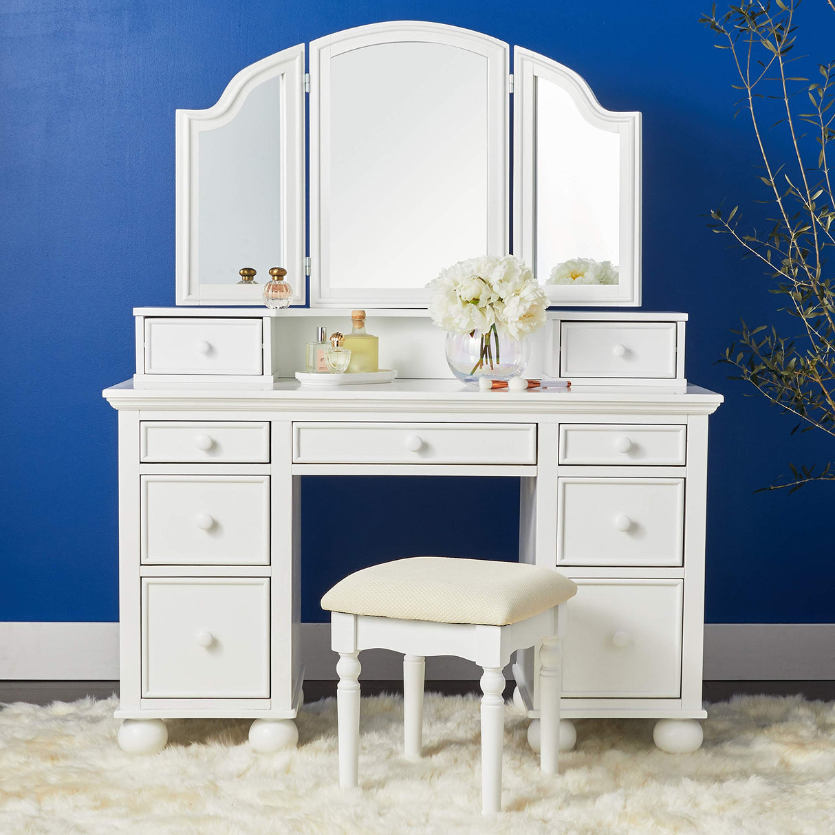 Furniture of America Athy White Vanity with Stool