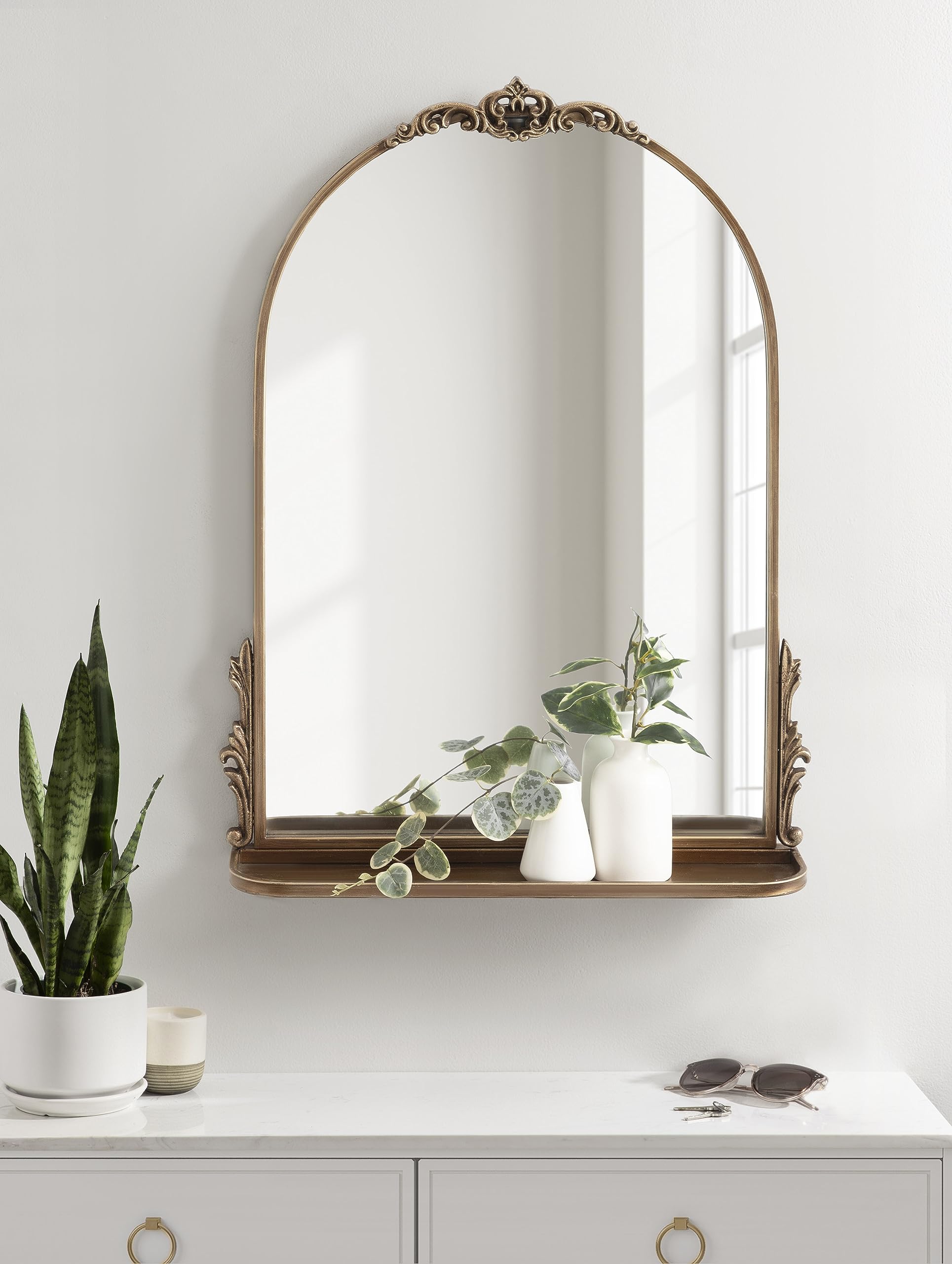 Myrcelle Traditional Arched Mirror with Shelf; 21 x 28; Antique Gold