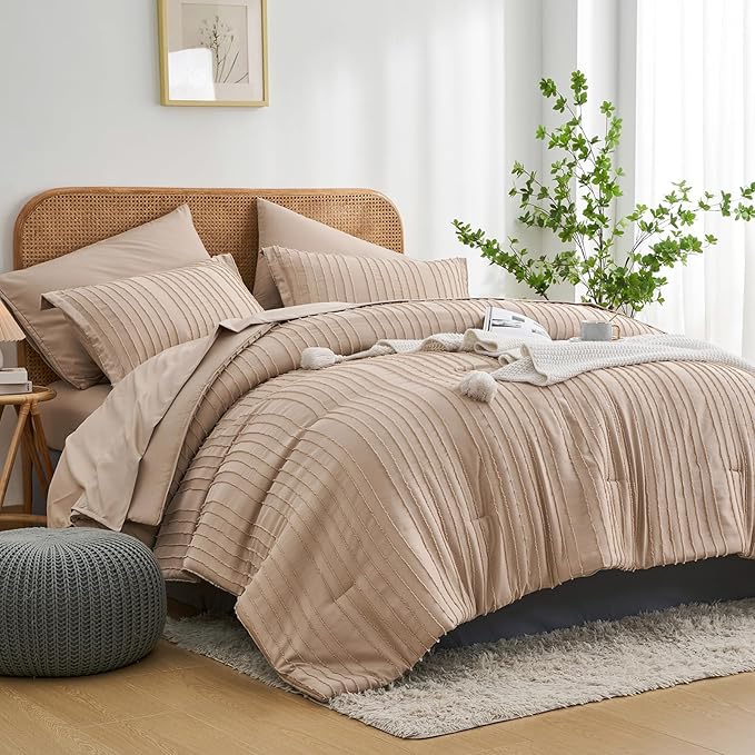 Luxury King Size Comforter Set – 7-Piece Blue Tufted Bed-in-a-Bag for Ultimate Comfort