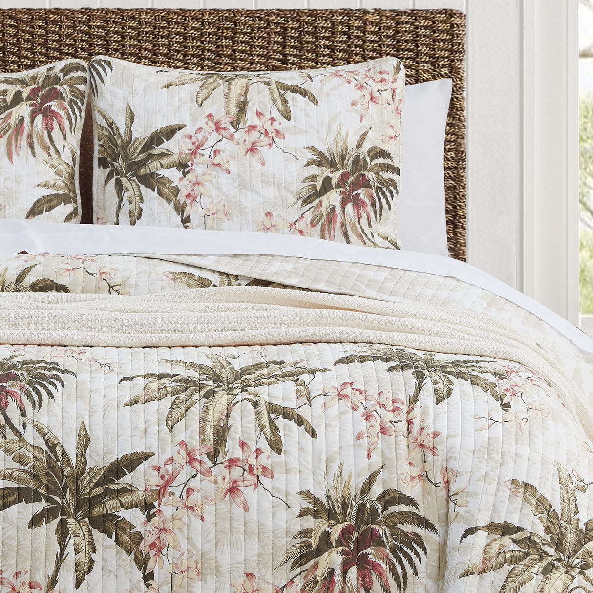 Quilt Set, Reversible Cotton Bedding with Matching Shams