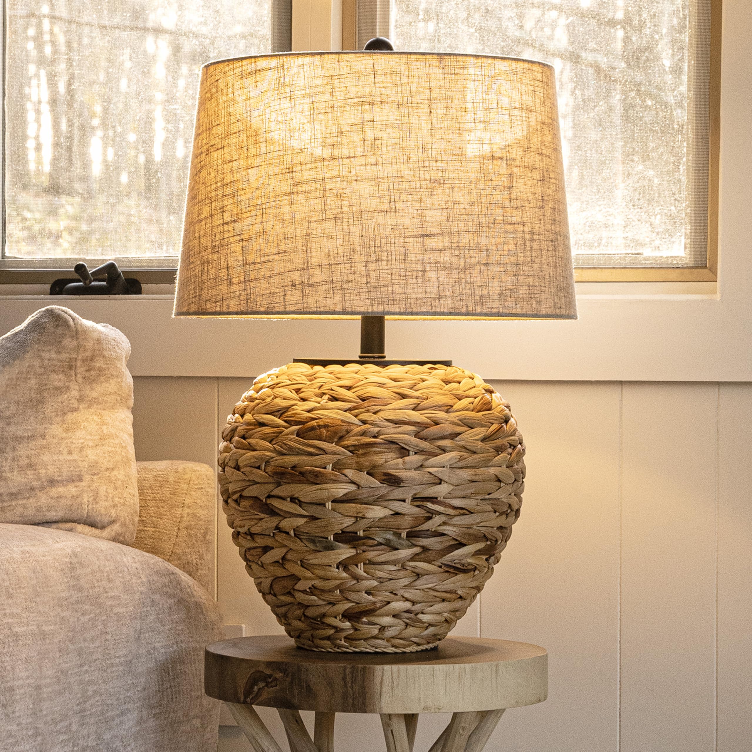 Banana Leaf Basket LED Table Lamp Coastal Cottage Industrial Bedside Desk