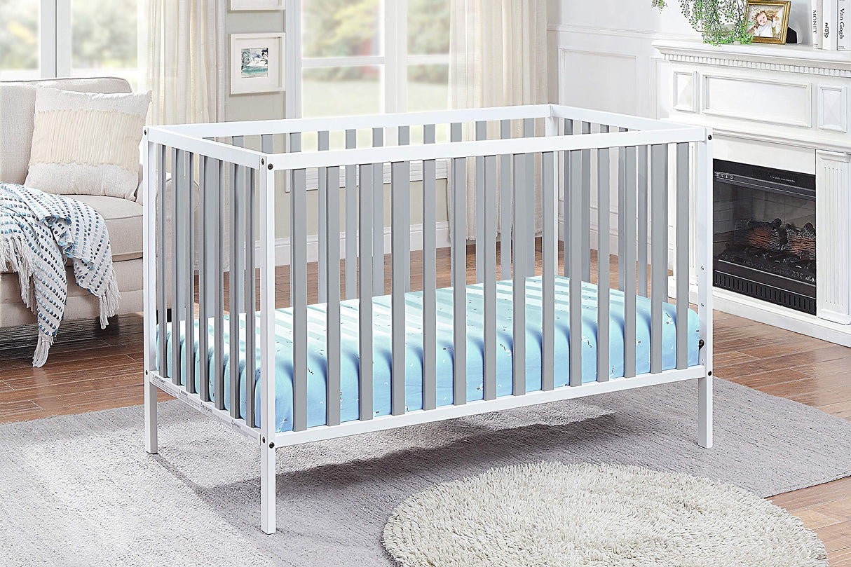 3-in-1 Convertible Crib, Easily Converts to Toddler Bed or Daybed, 3-Position Adjustable