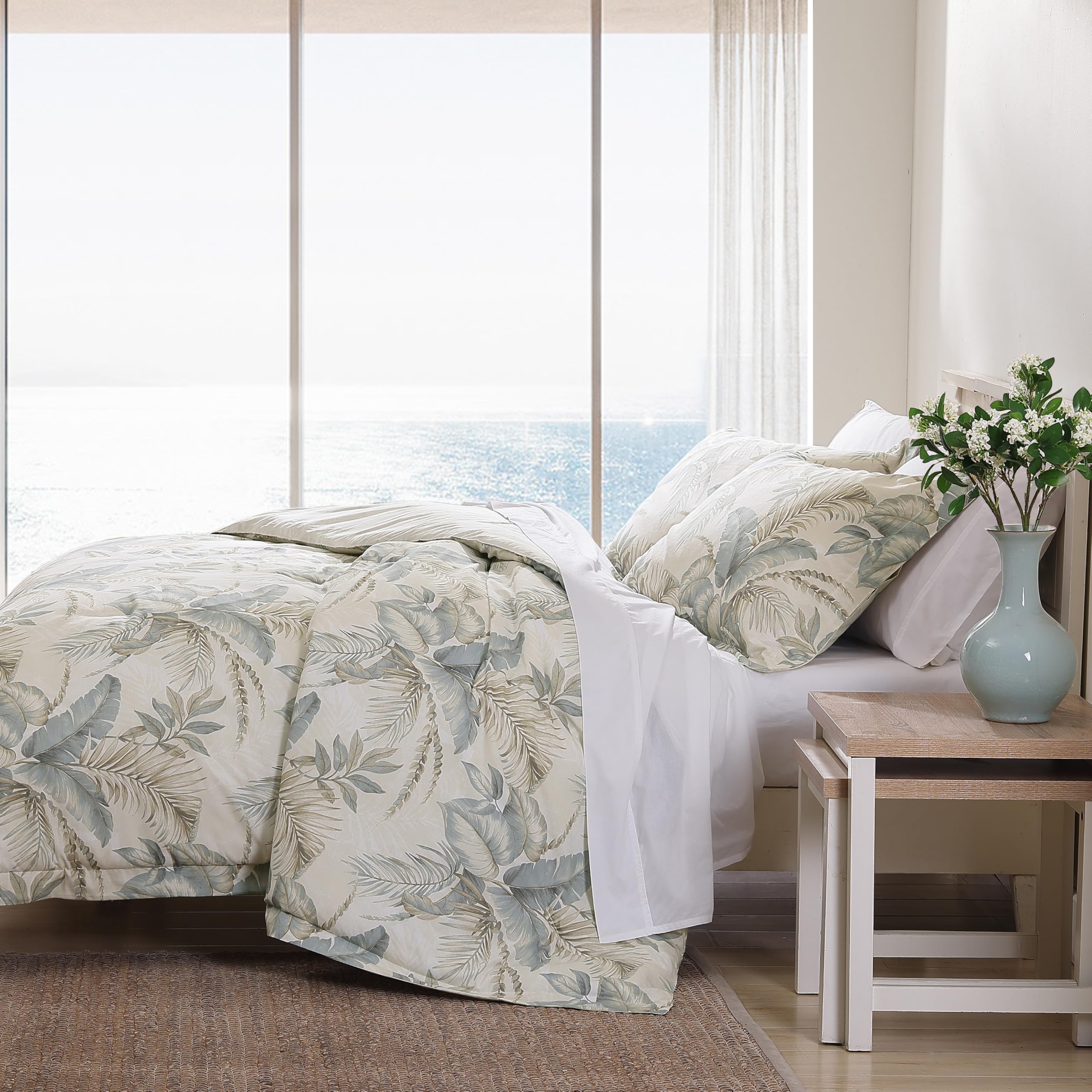 King Comforter Set - Soft Woven Bedding with Matching Pillowcases, 3 Piece (Bakers Bluff Blue)