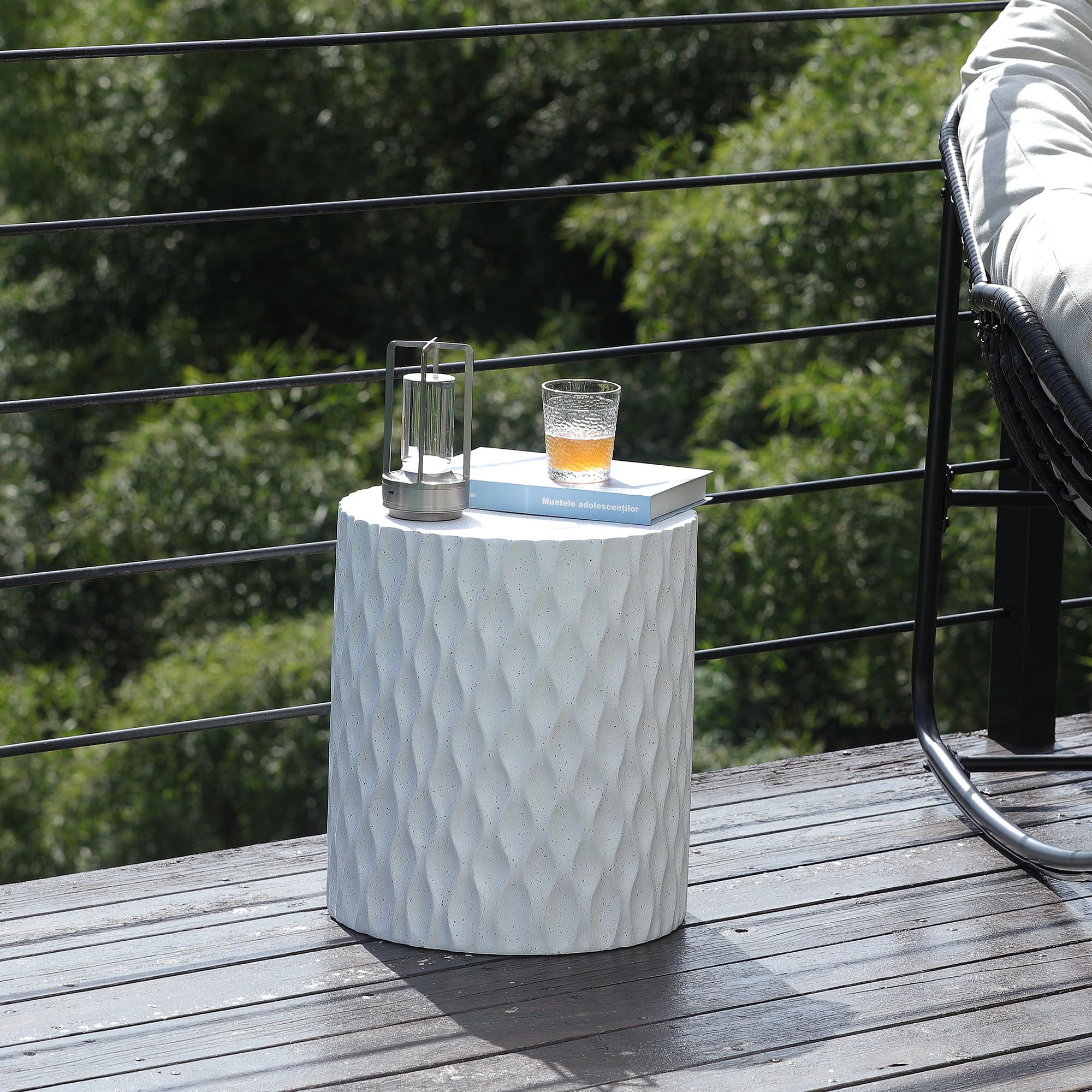 Outdoor Side Table, Decorative Garden Stool 14.5' Concrete Accent Table for Indoor