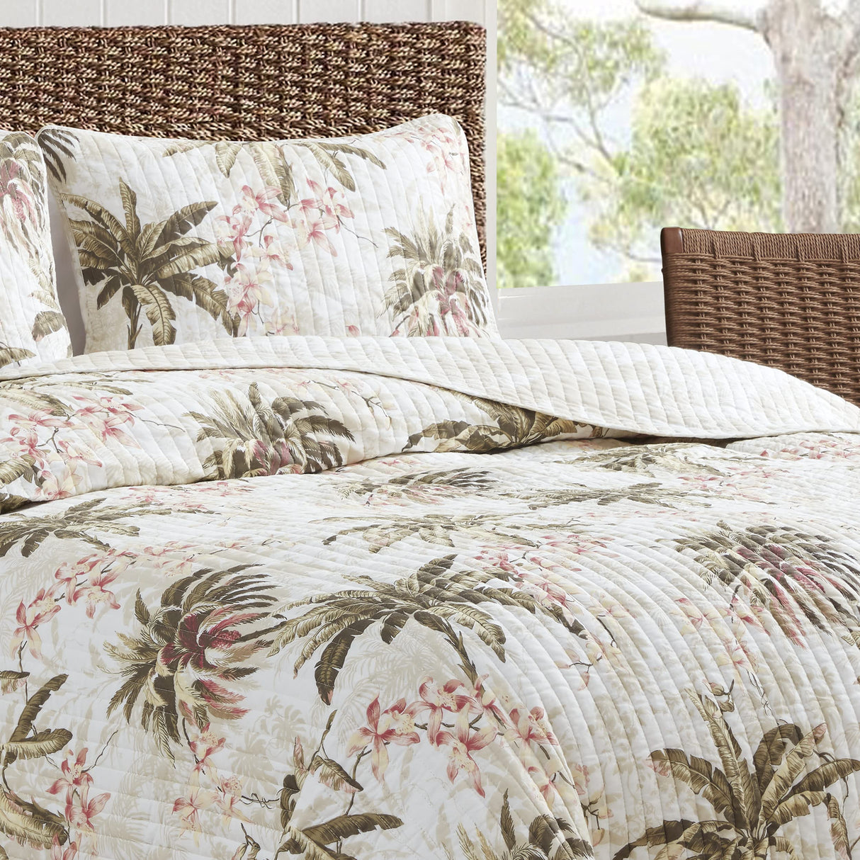 Quilt Set, Reversible Cotton Bedding with Matching Shams