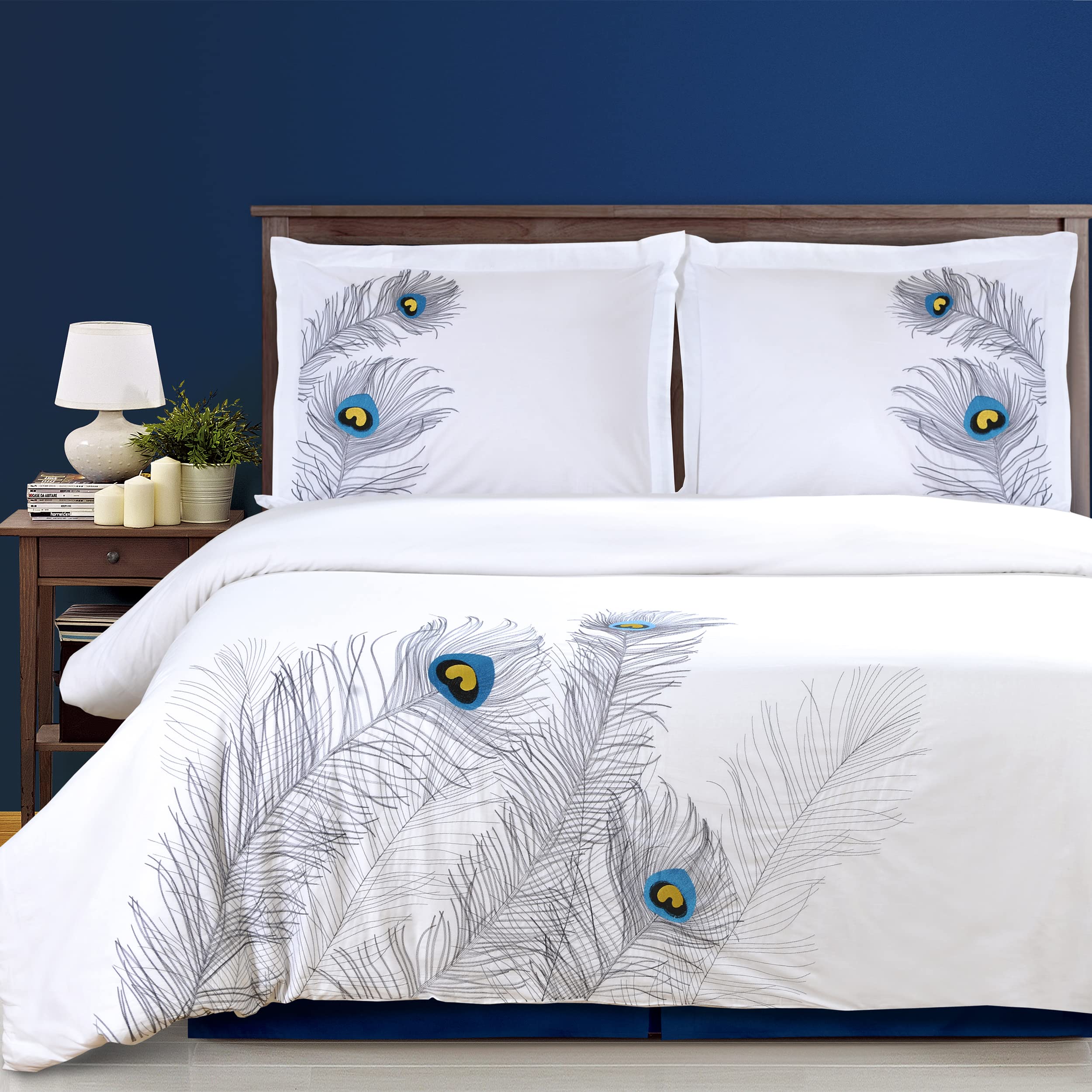 3-Piece Embroidered Peacock Duvet Cover Set - Full/Queen