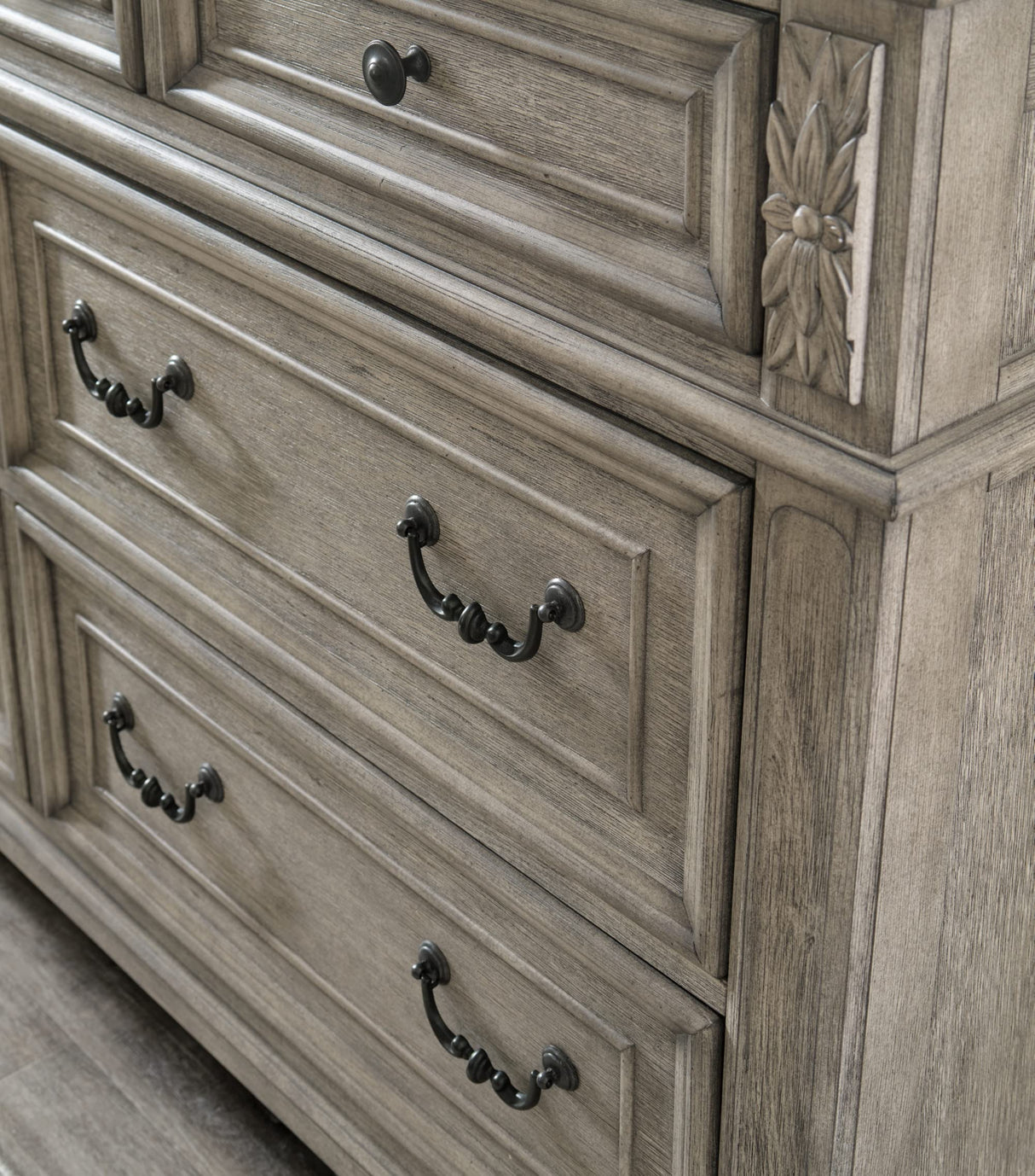 Signature Design by Ashley Londenbay Classic Farmhouse 7 Drawer Dresser, Brown & Gray