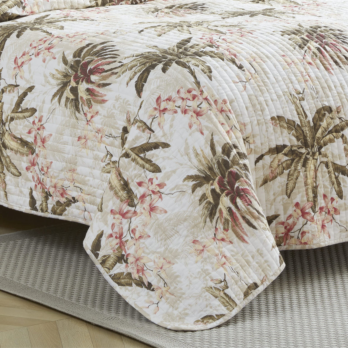 Quilt Set, Reversible Cotton Bedding with Matching Shams