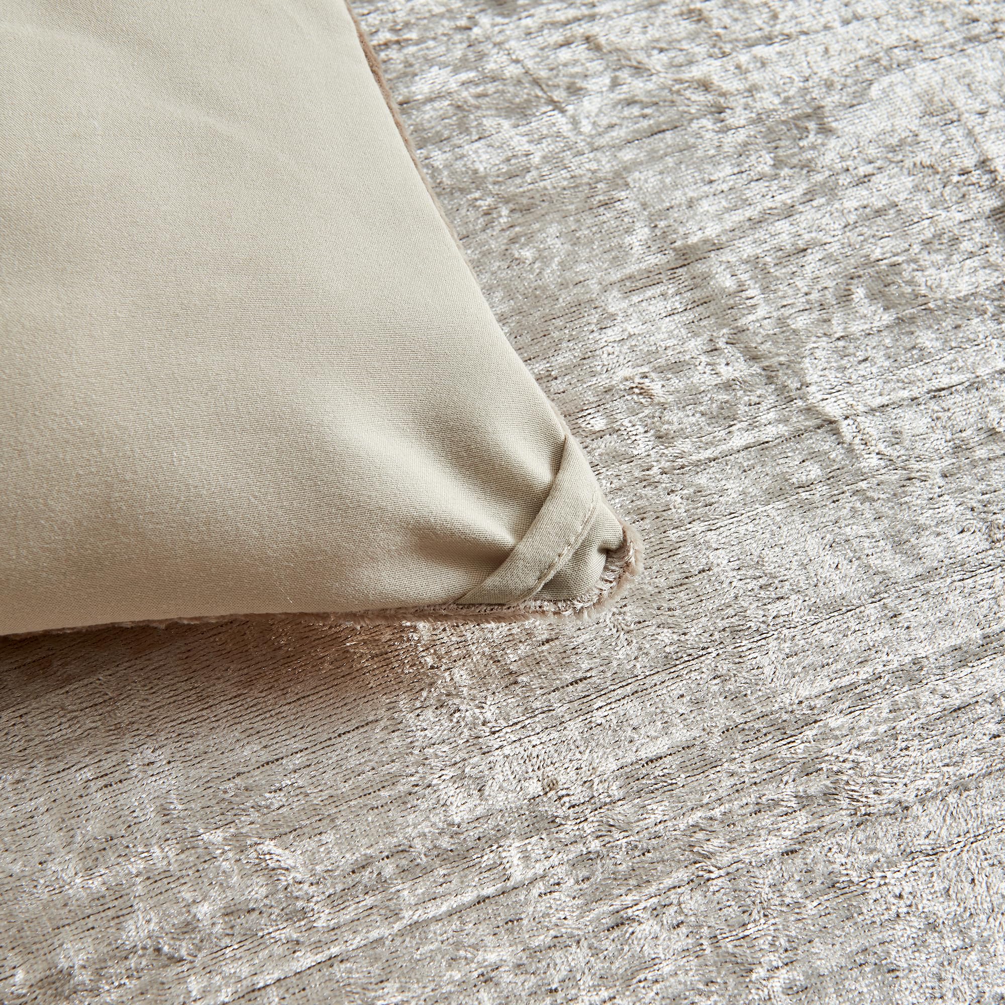 King Size Korean Velvet Comforter Set - Champagne Gold