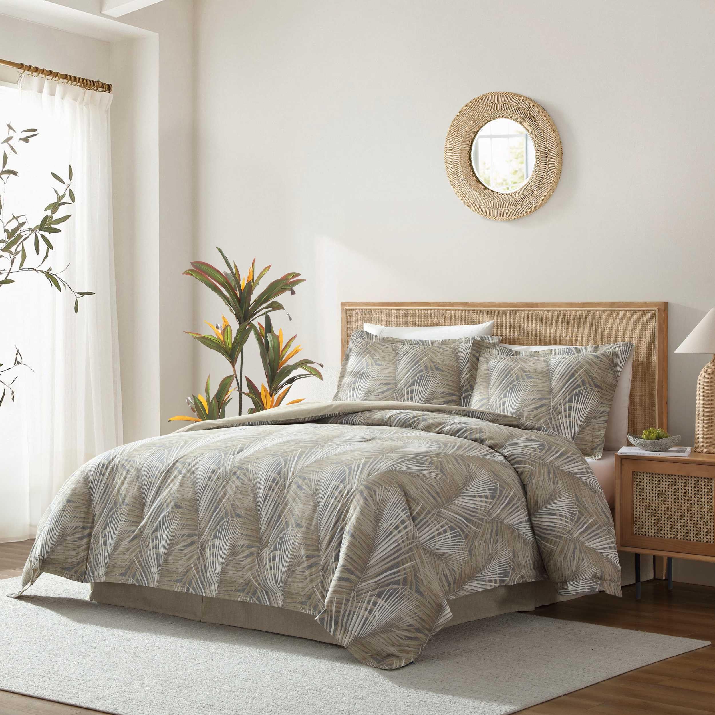 King Comforter Set - 100% Cotton Reversible 4-Piece Bedding (Raffia Palms Brown)