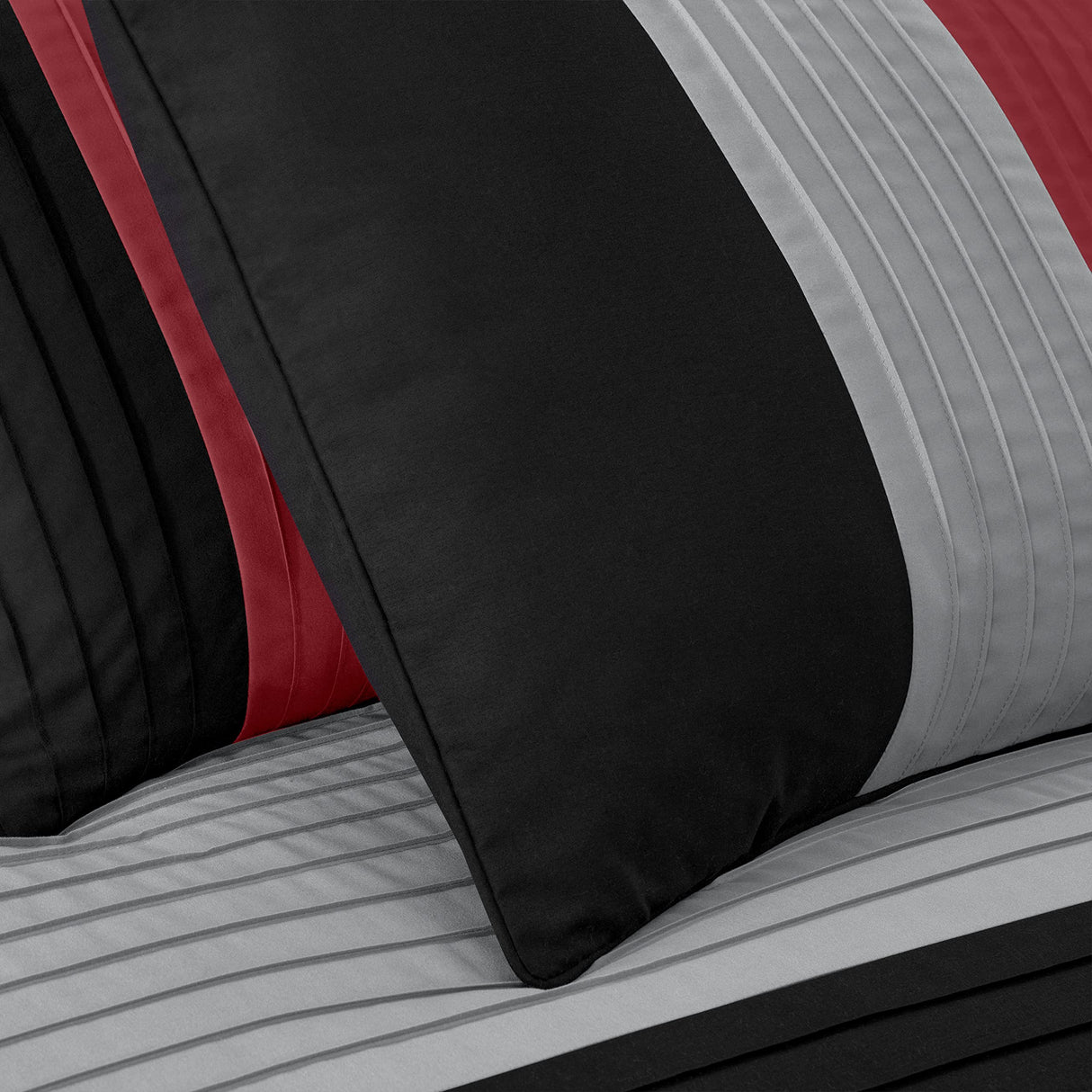 Loft 8-Piece Luxury Striped Comforter Set (Queen