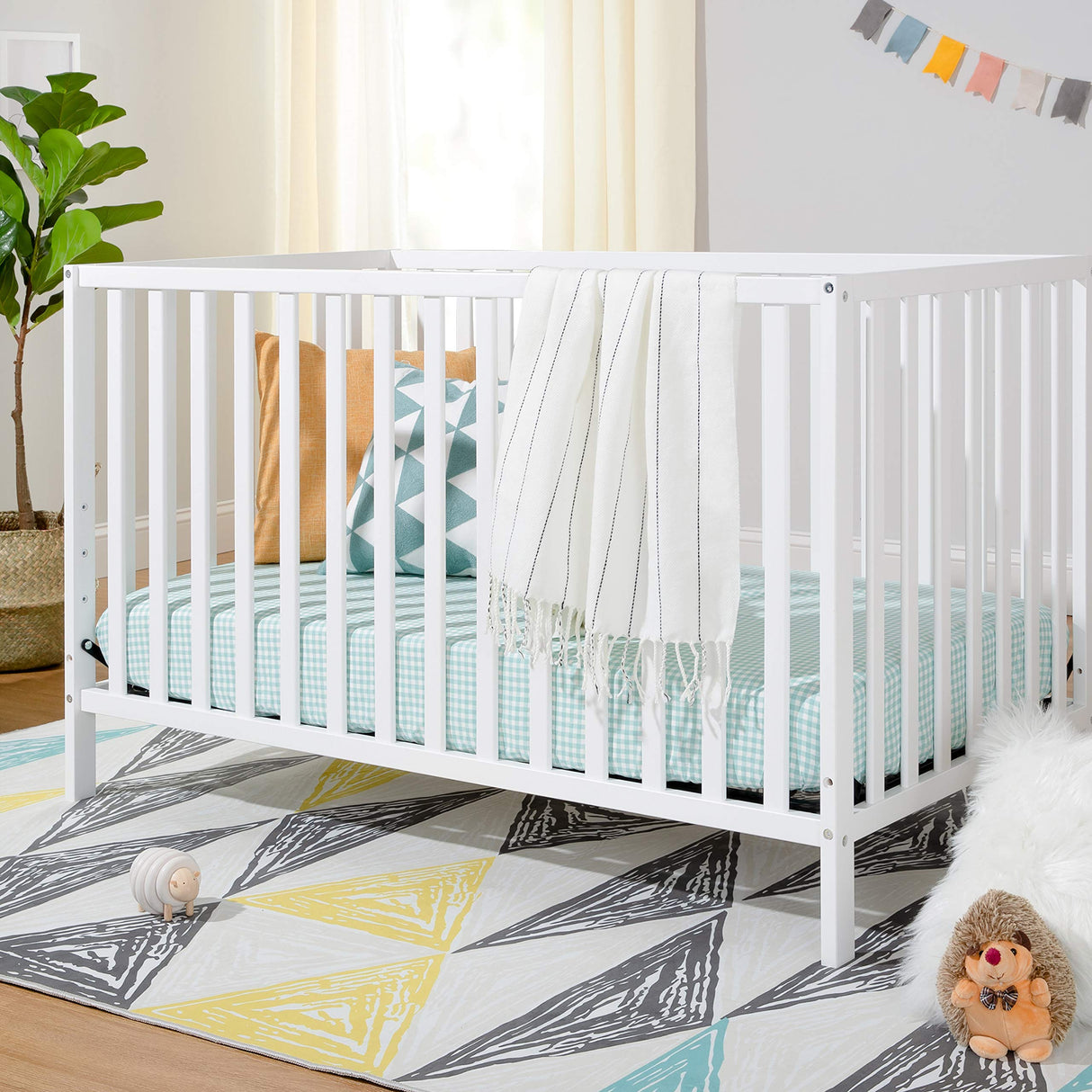 Union 4-in-1 Convertible Crib in White, Greenguard Gold Certified