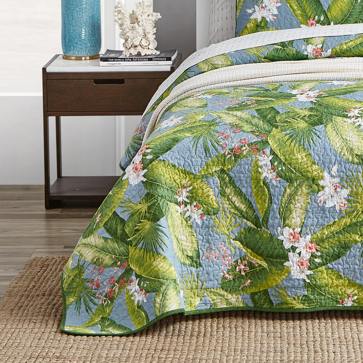 - King Quilt Set, Reversible Cotton Bedding with Matching Shams