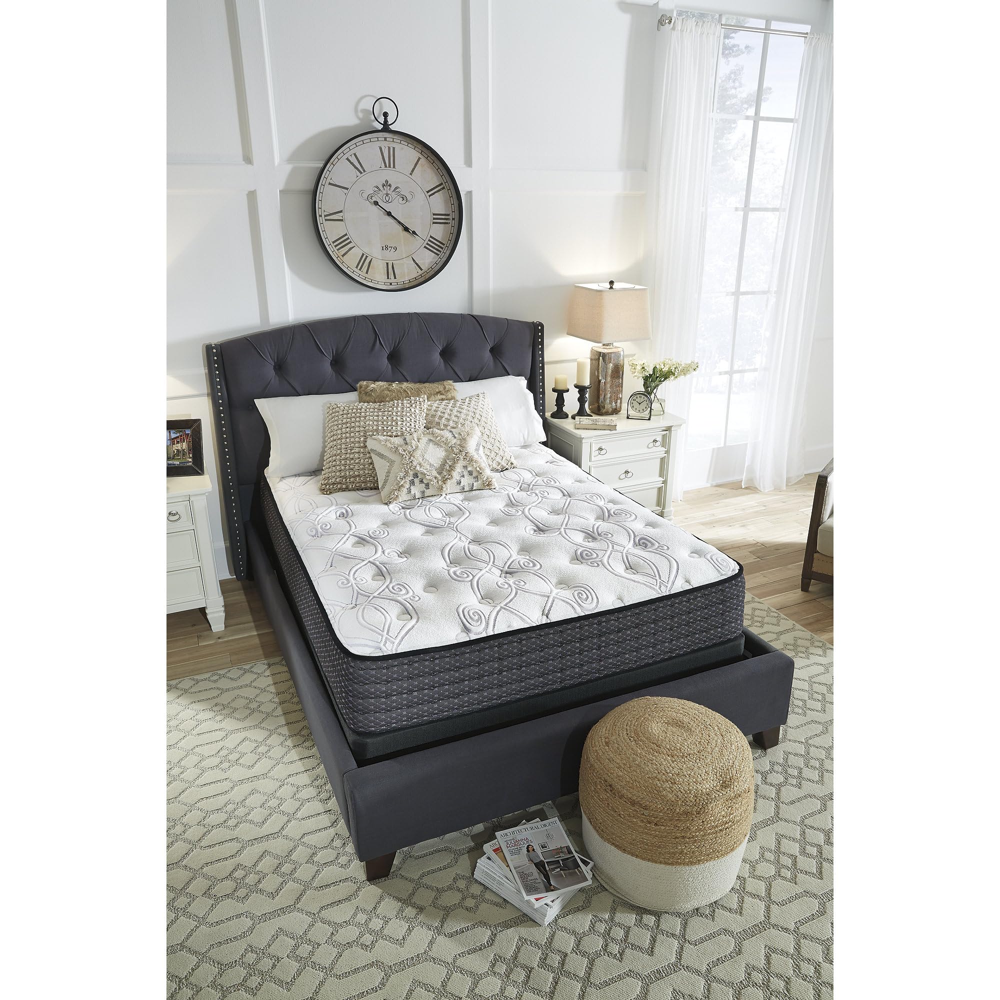 Queen Size Limited Edition 11 inch Plush Hybrid Mattress with Lumbar Support Gel Memory Foam