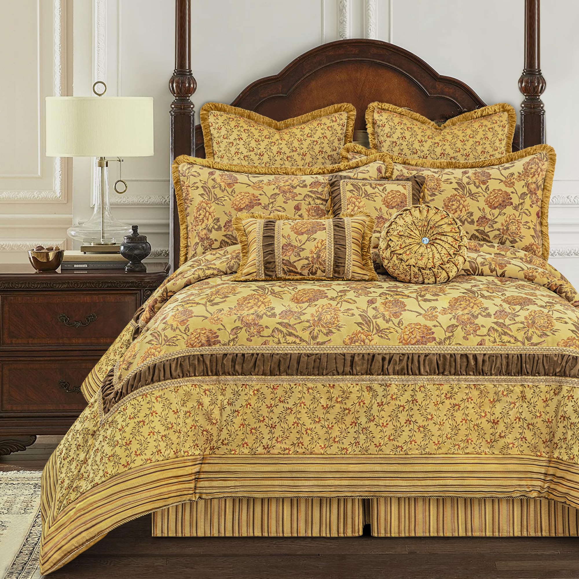 Luxury Comforter Sets Classic Framework Design, Damask Floral Queen Bedding with Euro Shams,