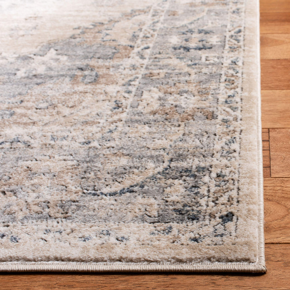 SAFAVIEH Oregon Collection Area Rug - 5'1" x 7'6", Beige & Grey, Oriental Distressed Design, Non-Shedding & Easy Care, Ideal for High Traffic Areas in Living Room, Bedroom (ORE898B)