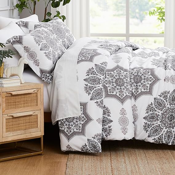 Oversized Comforter Bedding Set Down Alternative All-Season Warmth, Soft Reversible