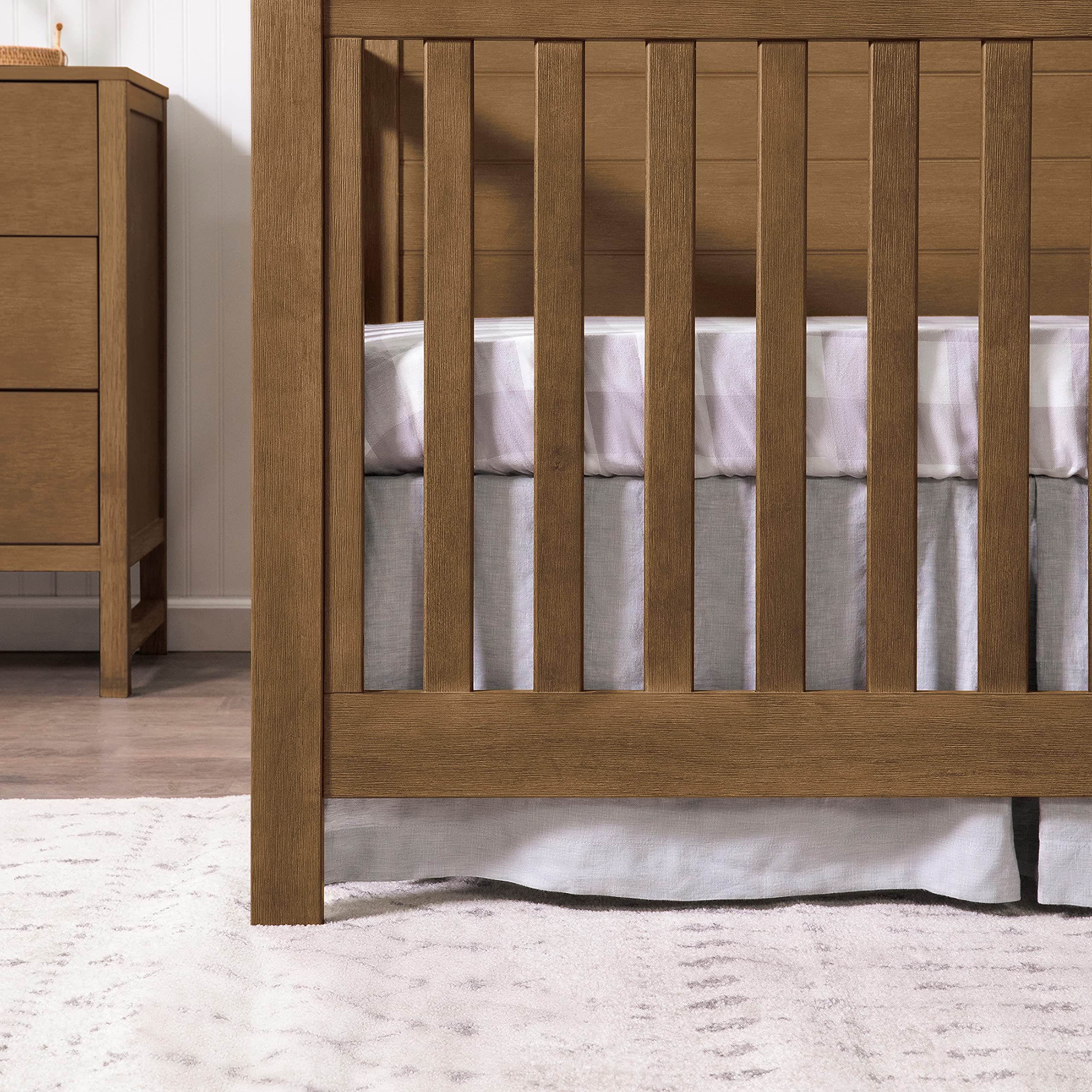 DaVinci Fairway 4-in-1 Convertible Crib in Cottage Grey, Greenguard Gold Certified
