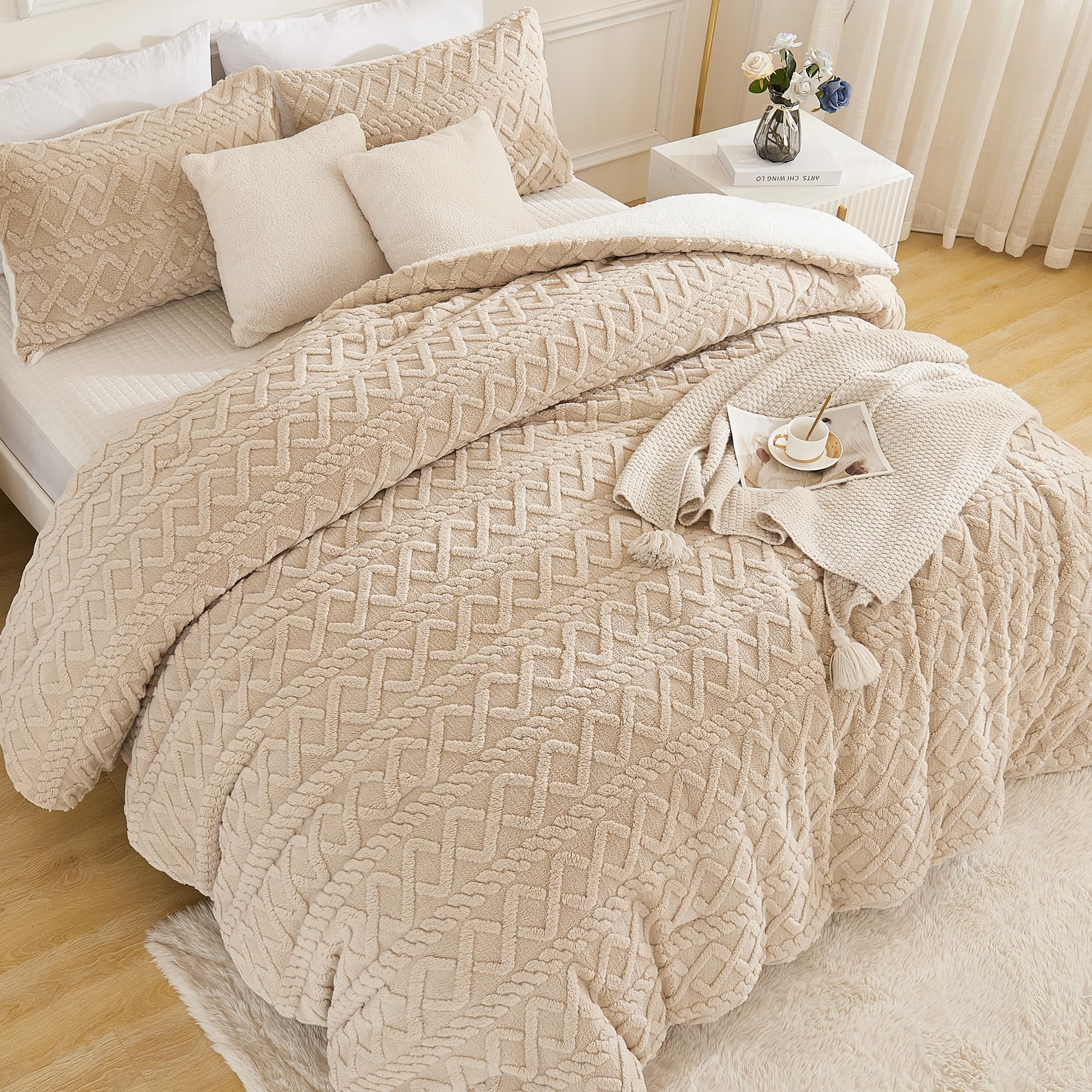 Beige Fleece Comforter Set King, 3 Pieces Fuzzy Fluffy Faux Fur Bed Comforter