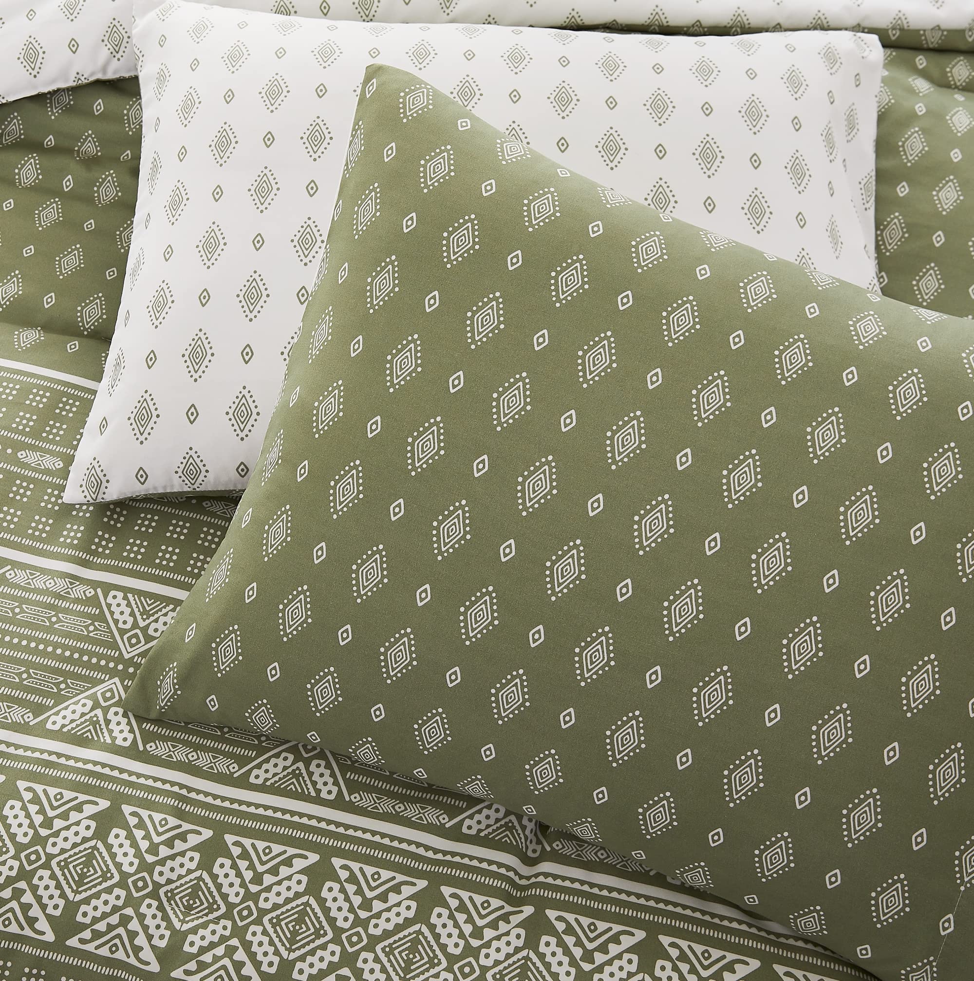 Geniospin Olive Green Queen Comforter Set 8 Piece, Reversible Boho Comforters Queen, All Season Comfortable Bedding Set