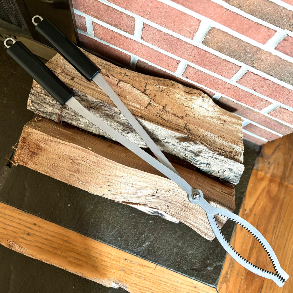 28" Fire Tongs Log Grabber for Fire Pit