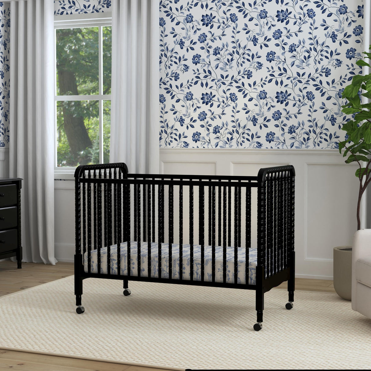 DaVinci Jenny Lind 3-in-1 Convertible Crib in Ebony, Removable Wheels, Greenguard Gold Certified