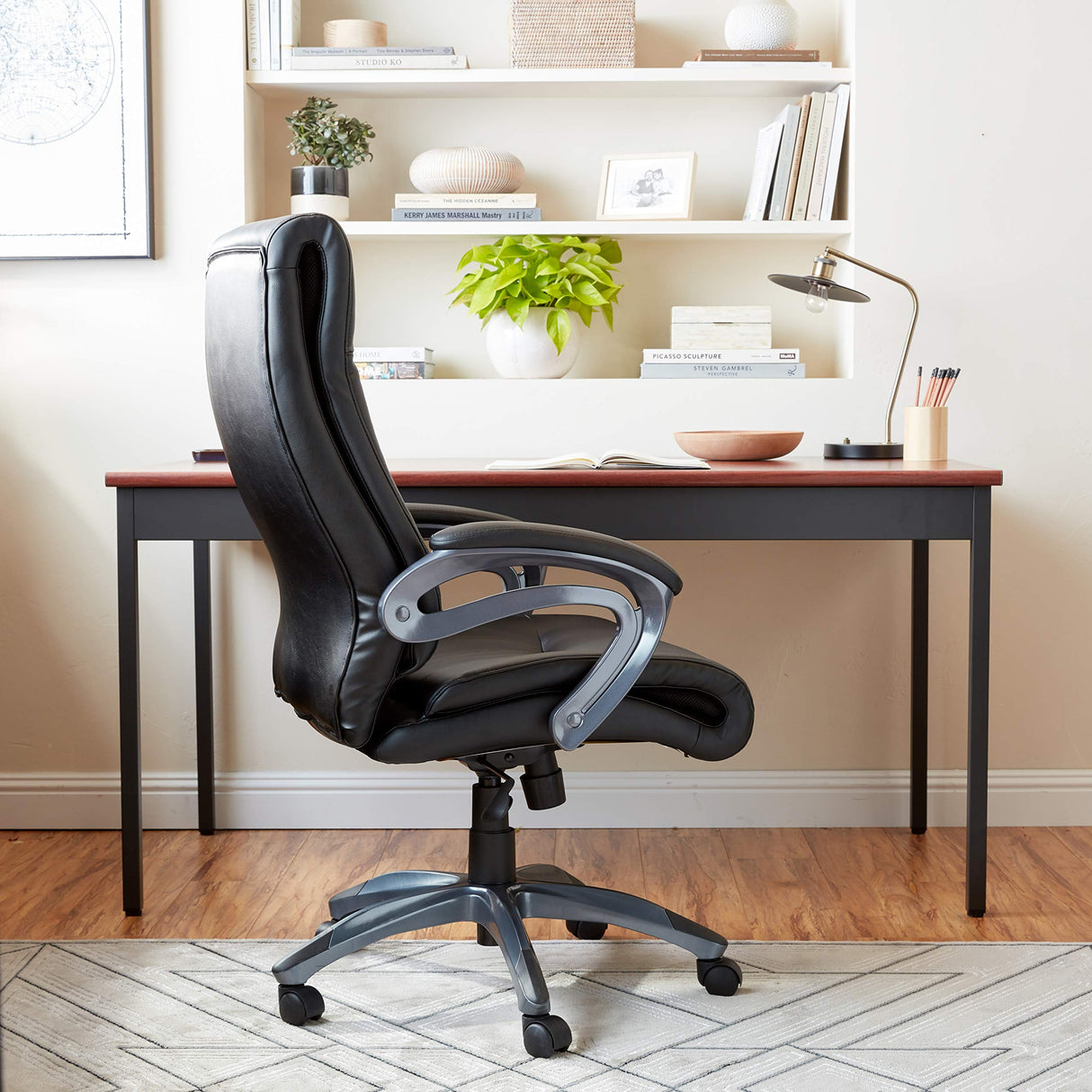 Double Layer Executive Chair in Black