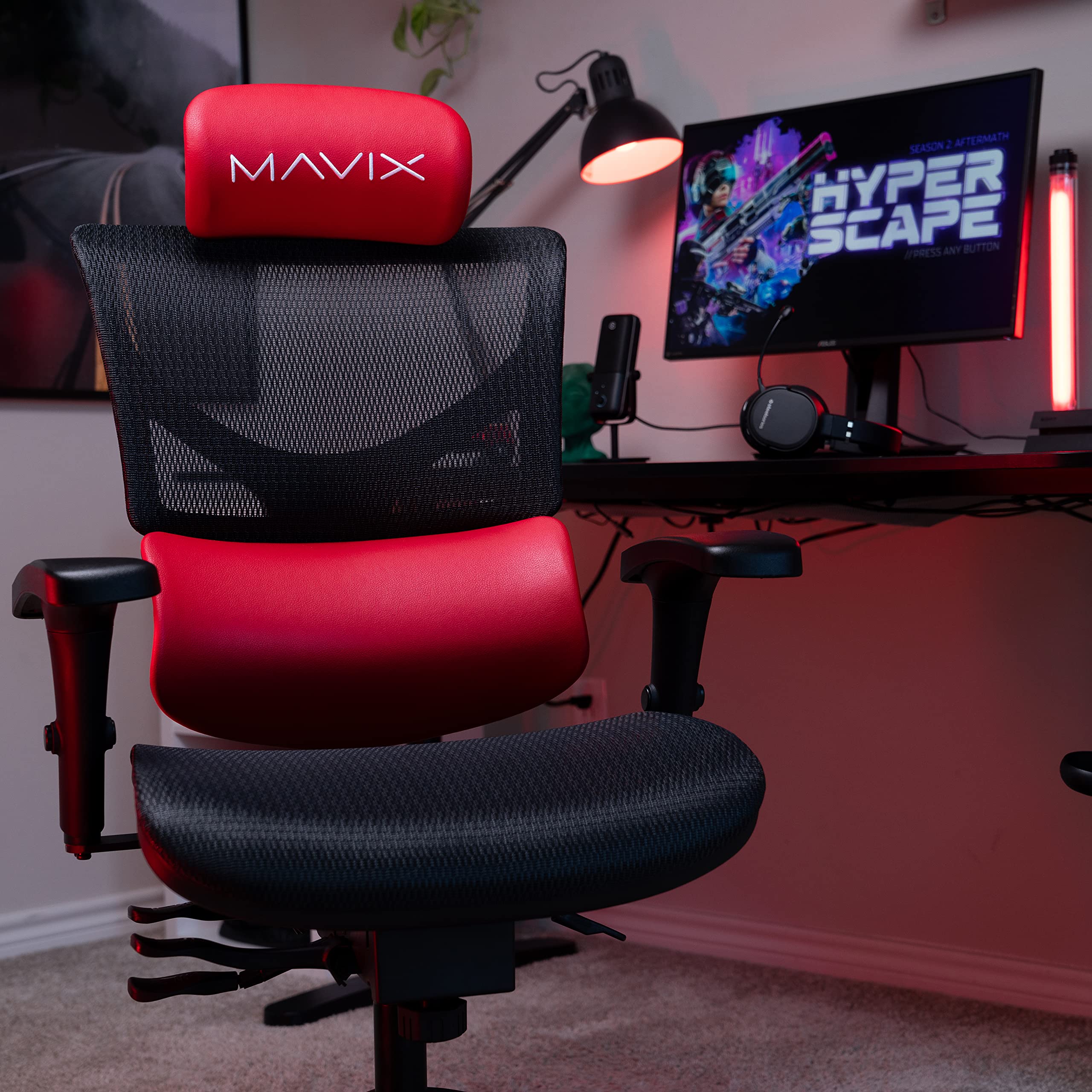 M7 Gaming Chair with Ergonomic Lumbar Support - 21" Wide Seat
