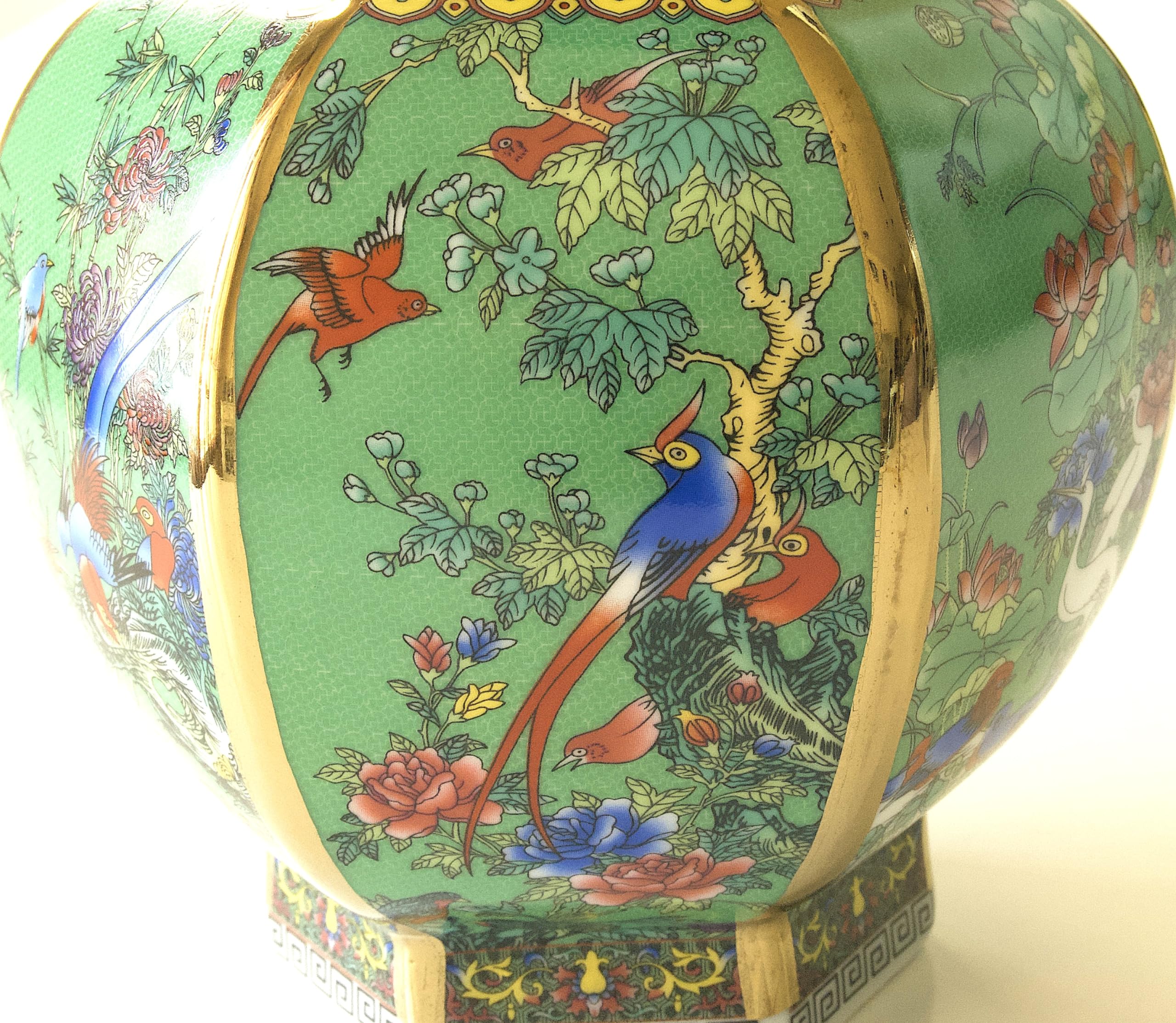 Green Porcelain Vase (Height: 10 3/4"), Golden line, Chinese Painting