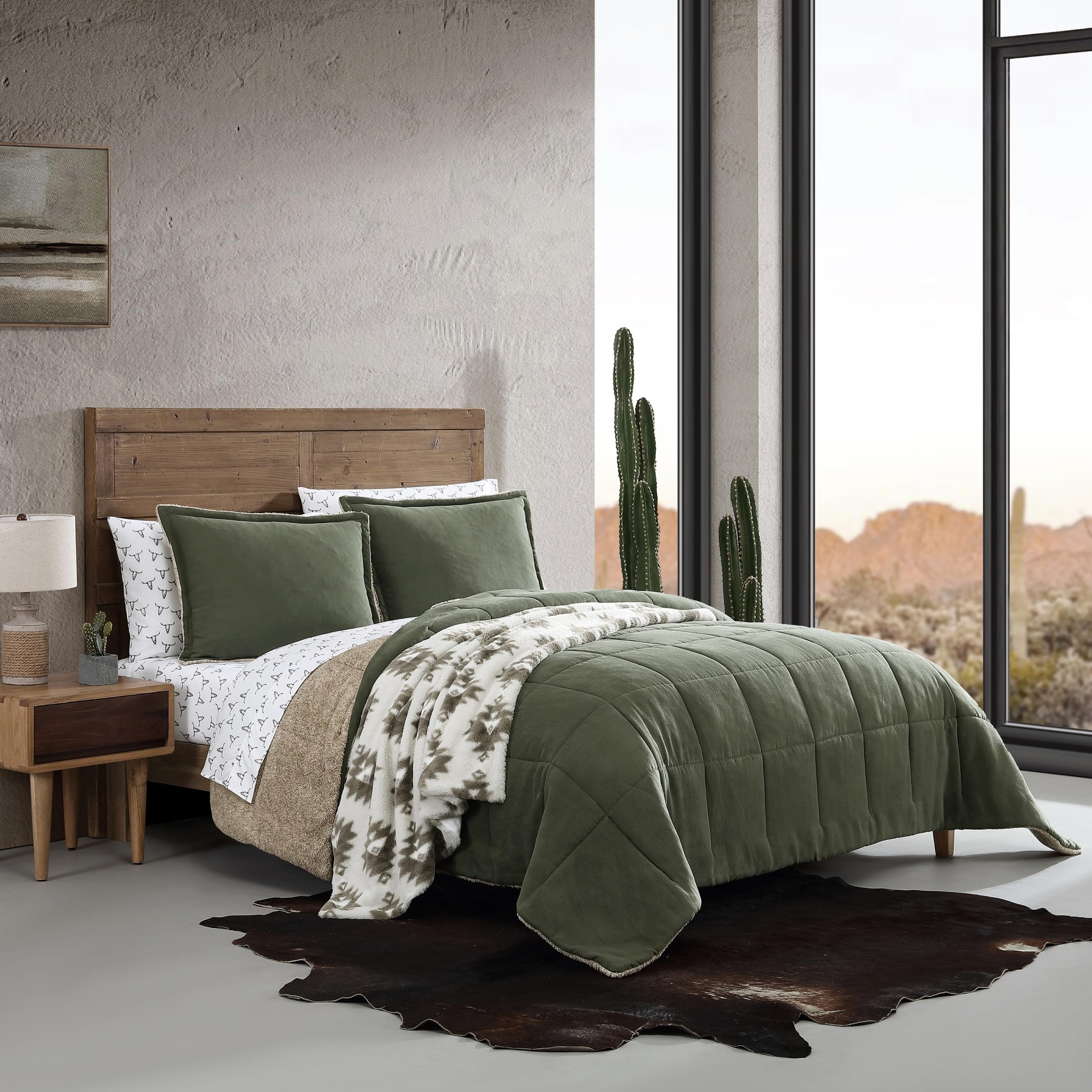 Queen Comforter Set - Soft Microsuede with Sherpa Reverse
